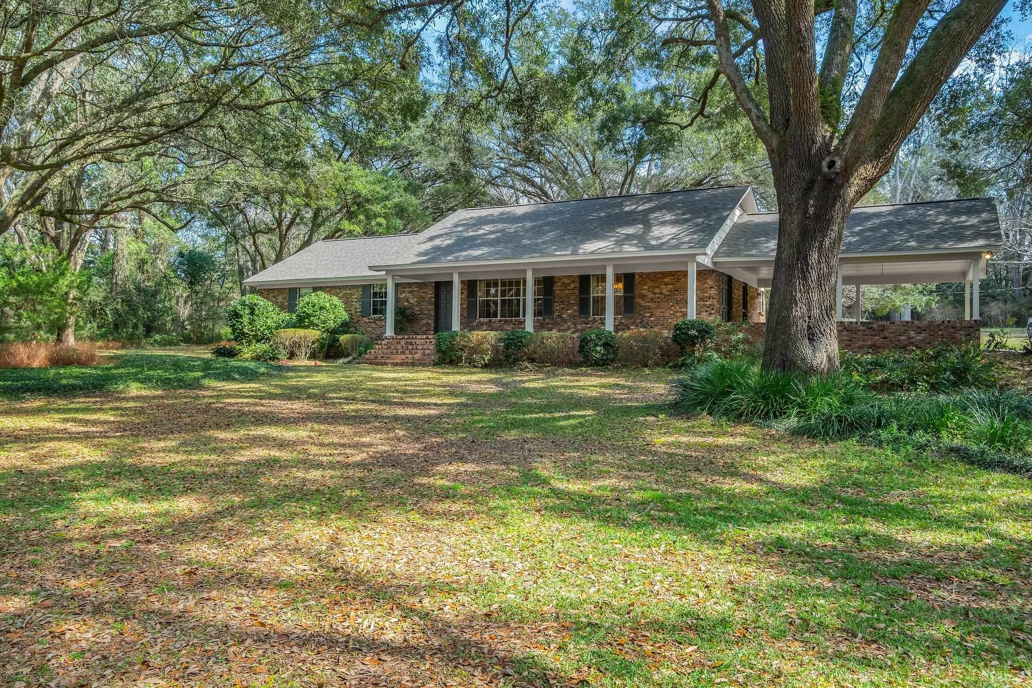 1465 Groveland Hills Drive