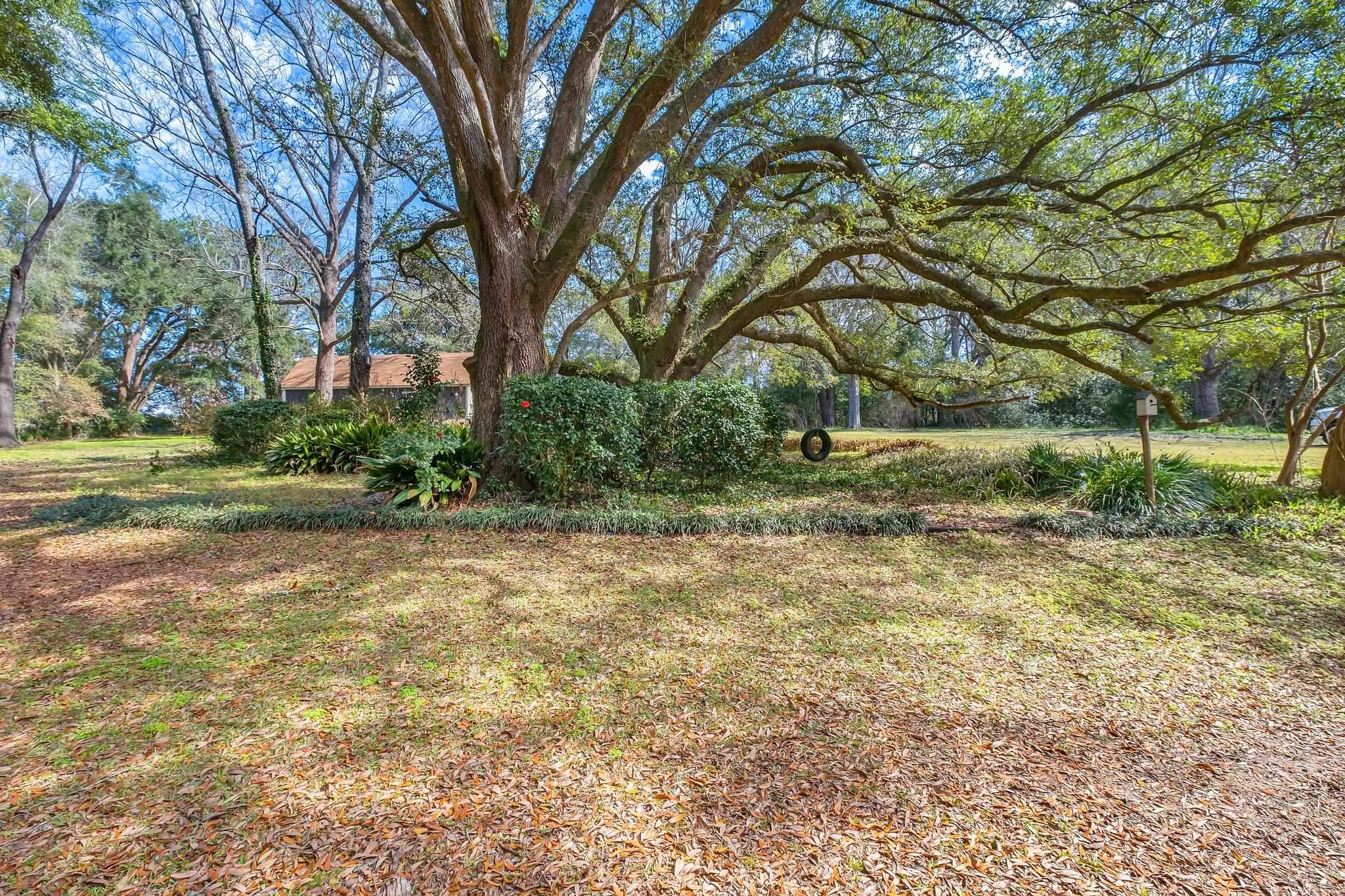 1465 Groveland Hills Drive
