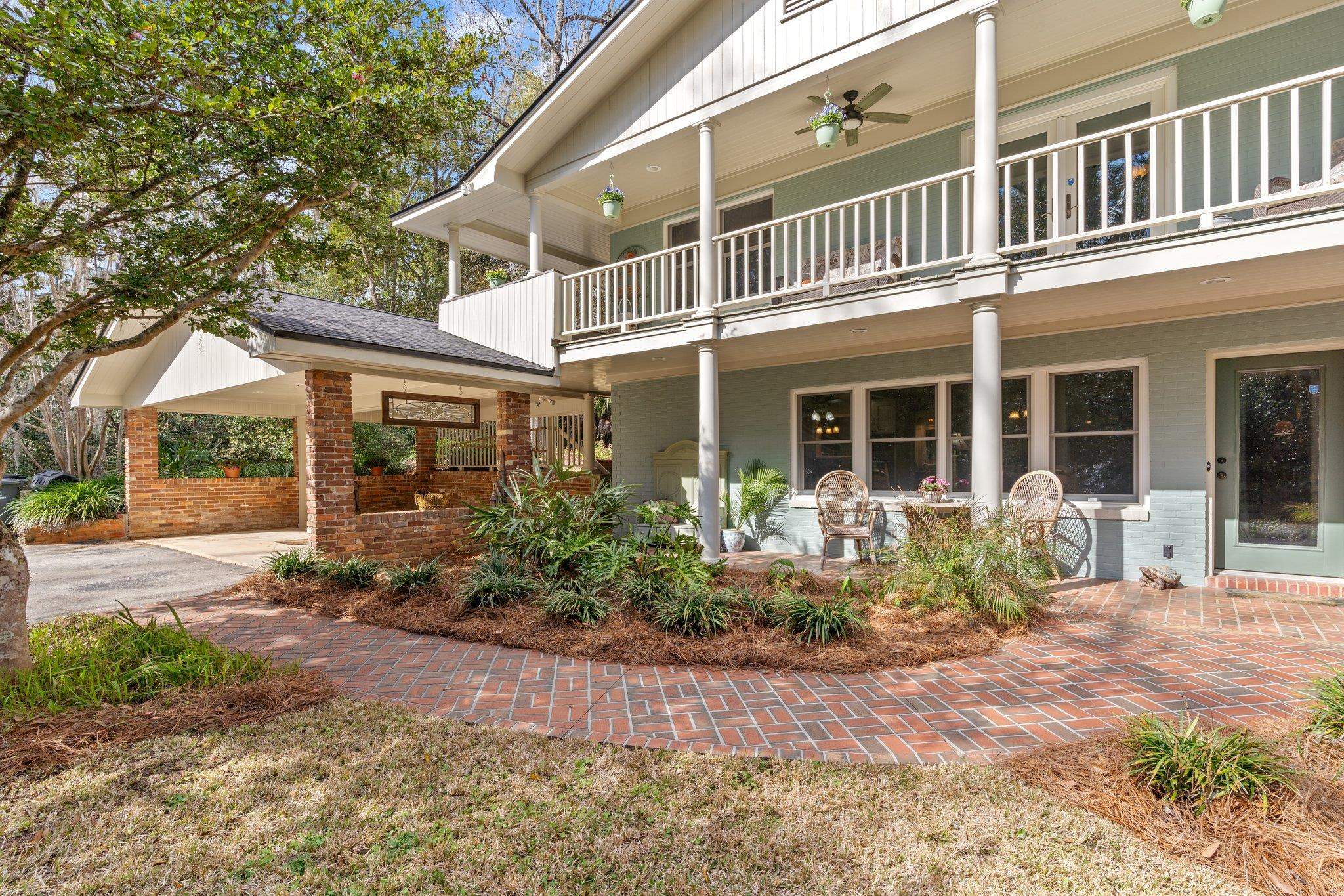 520 Middlebrooks Circle
