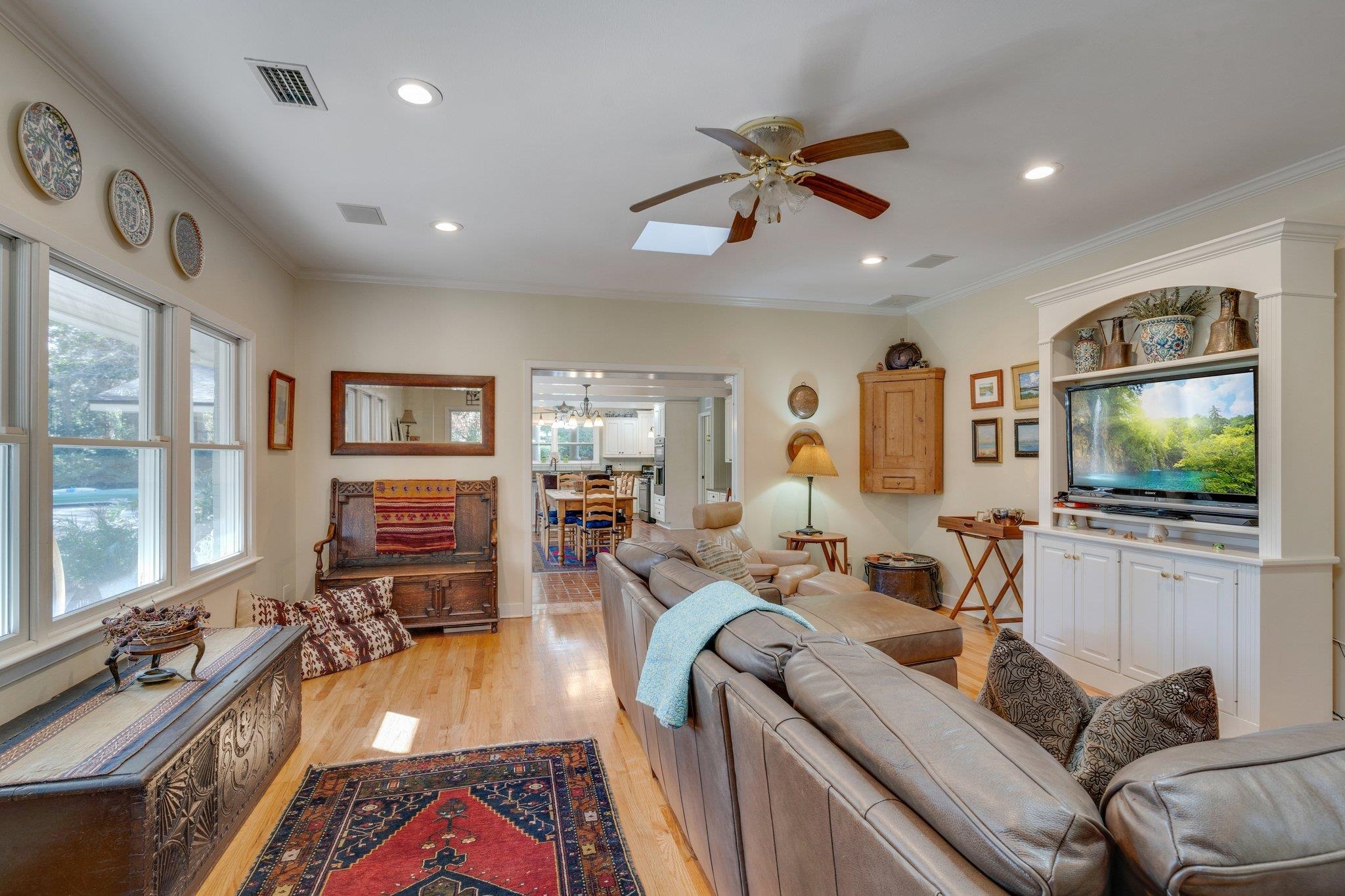 520 Middlebrooks Circle