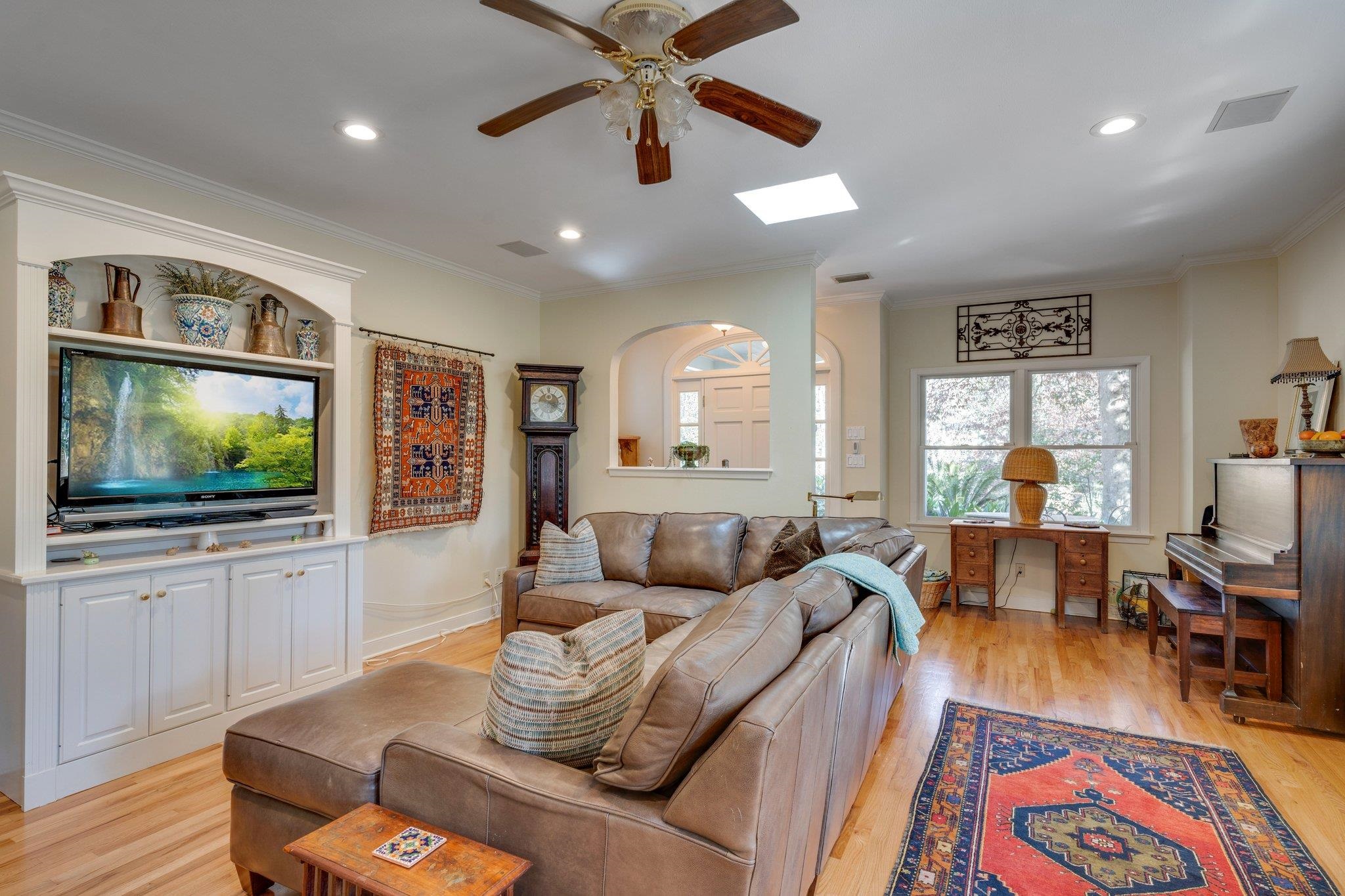 520 Middlebrooks Circle