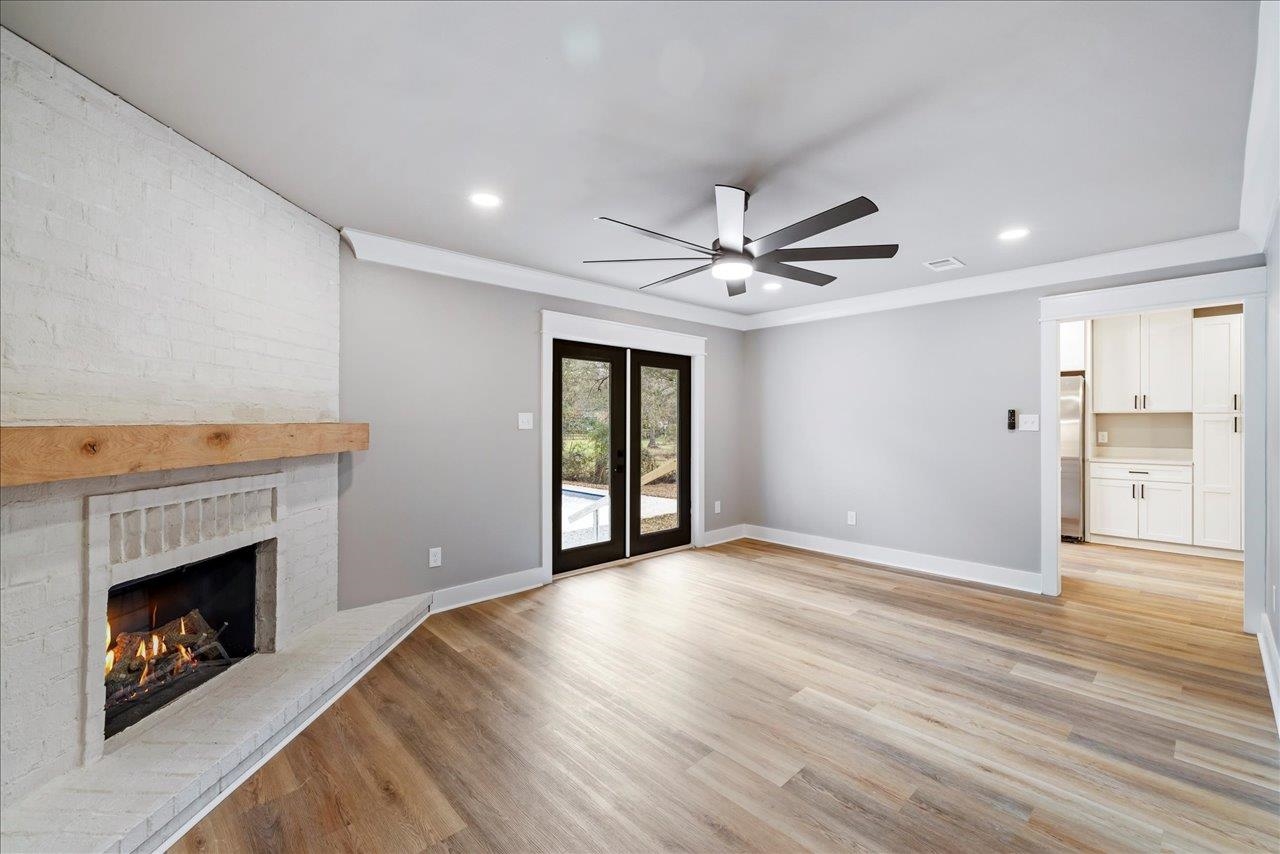 6757 Treasure Oaks Circle
