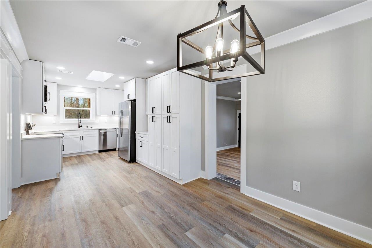 6757 Treasure Oaks Circle