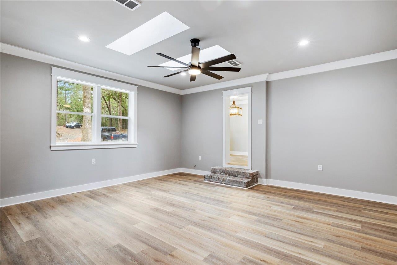 6757 Treasure Oaks Circle