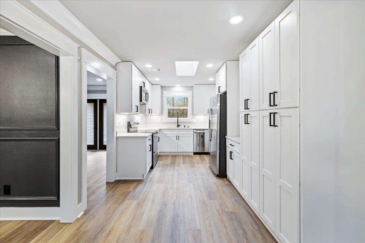6757 Treasure Oaks Circle