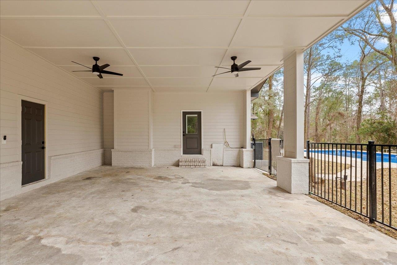 6757 Treasure Oaks Circle