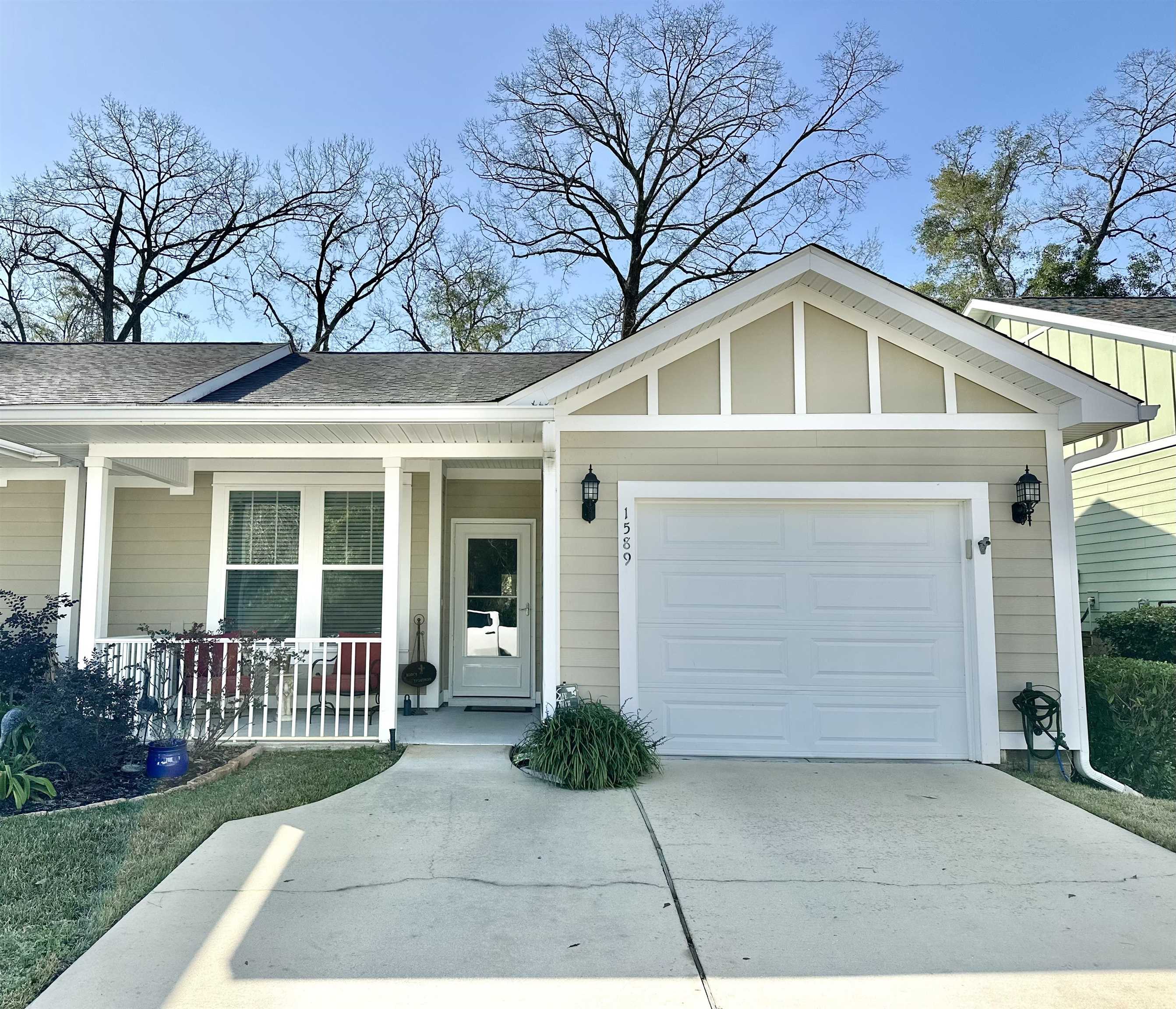 1589 Miccosukee Loop