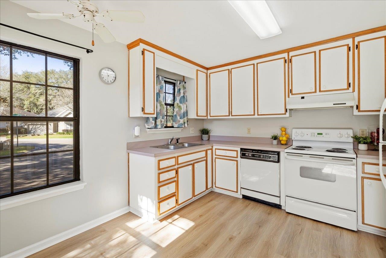 2605 SATINWOOD Circle