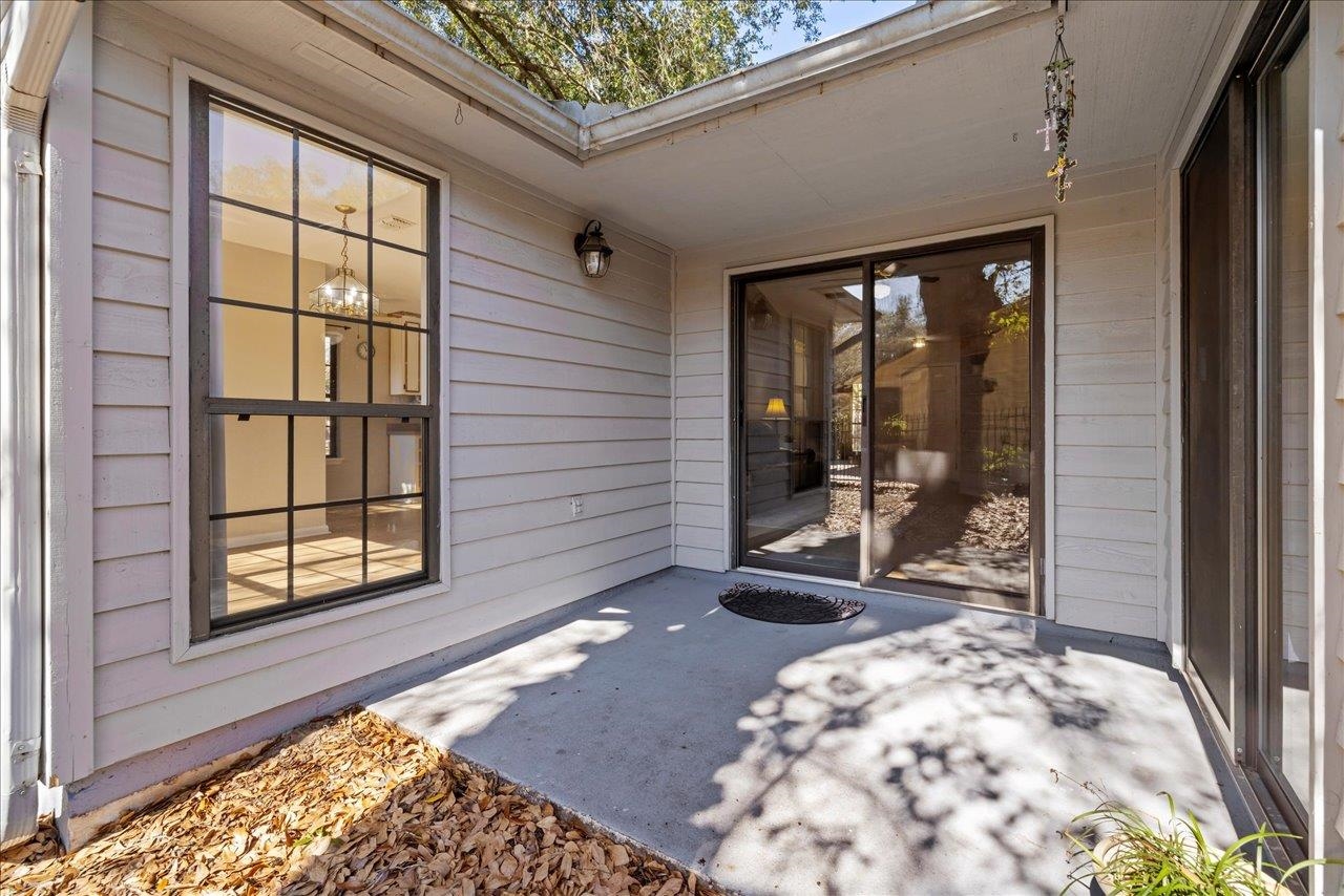 2605 SATINWOOD Circle