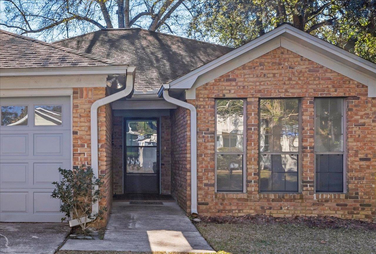 2605 SATINWOOD Circle