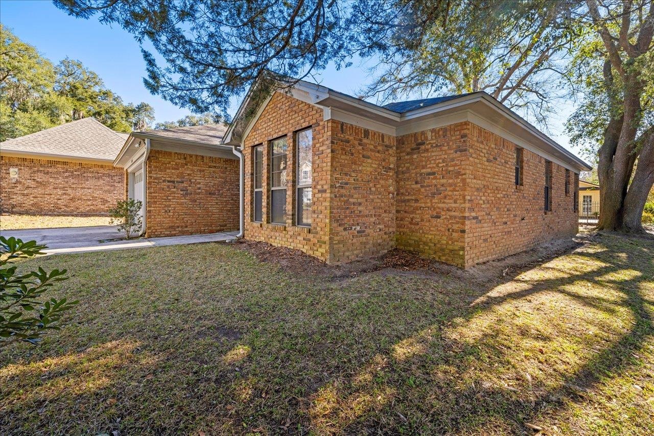 2605 SATINWOOD Circle