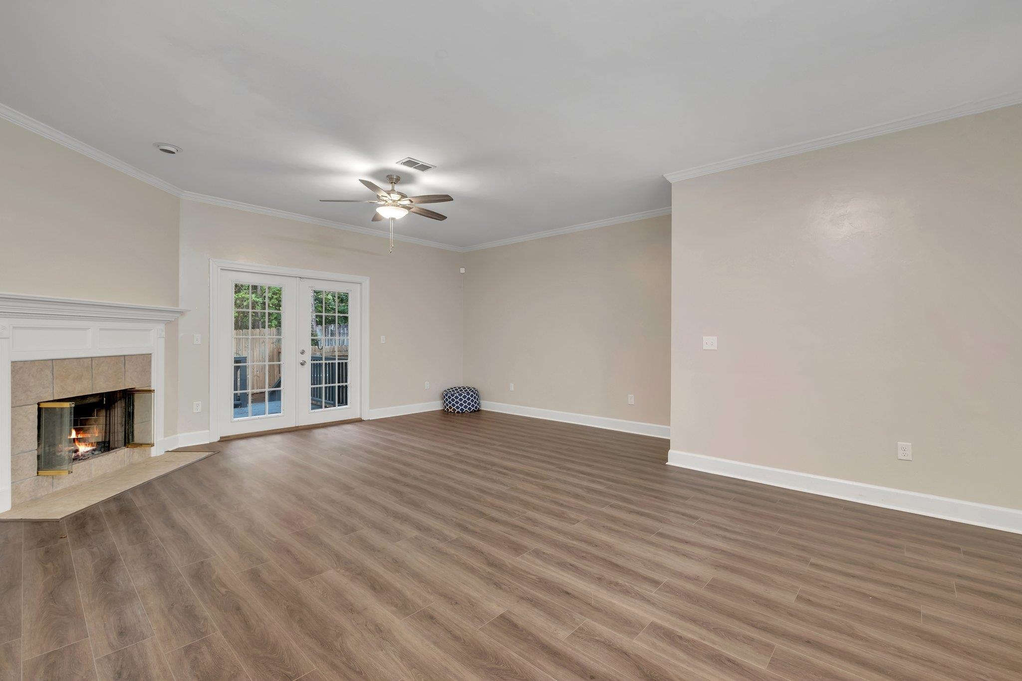 2552 Centerville Court Unit: 9