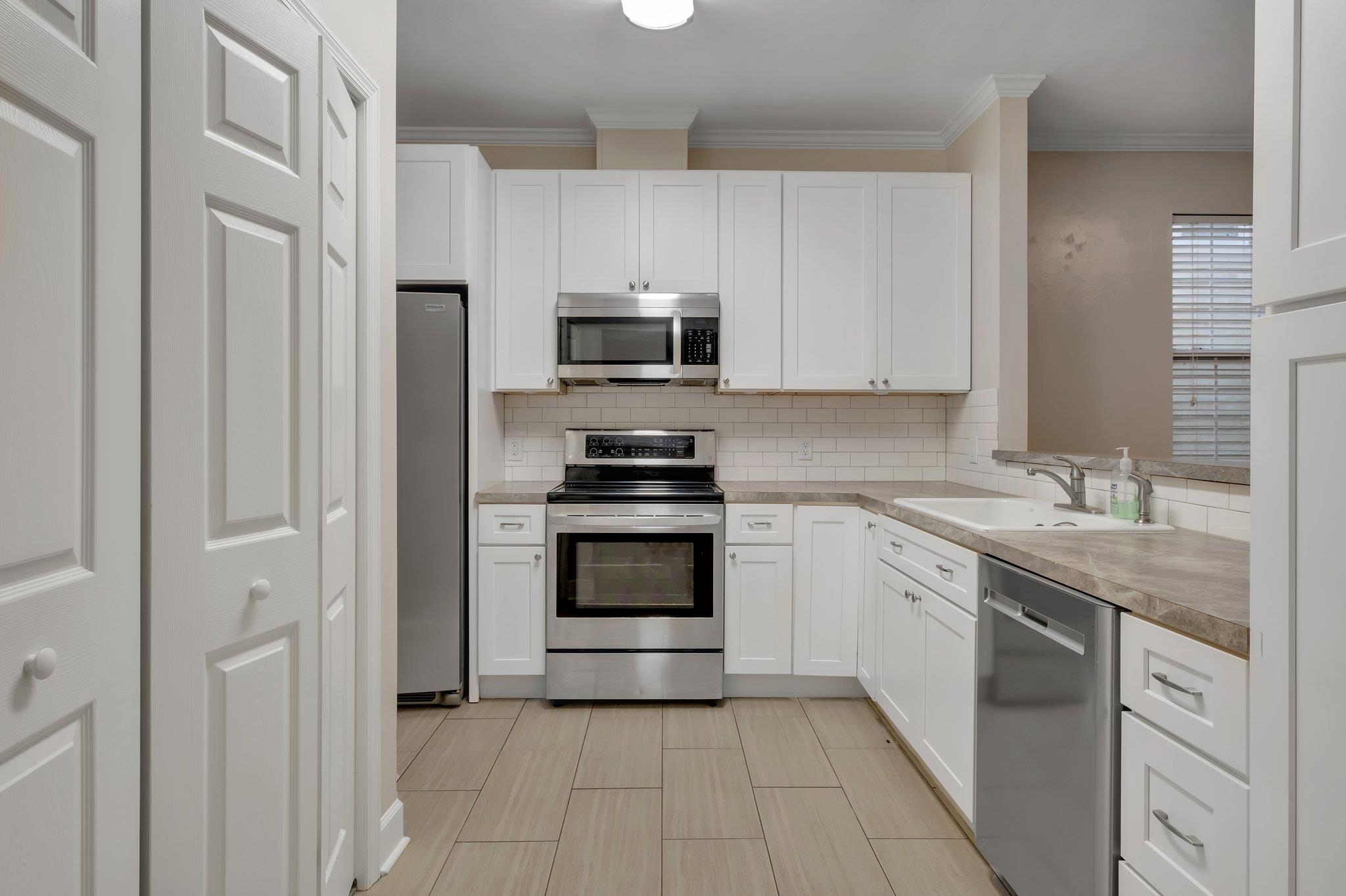 2552 Centerville Court Unit: 9