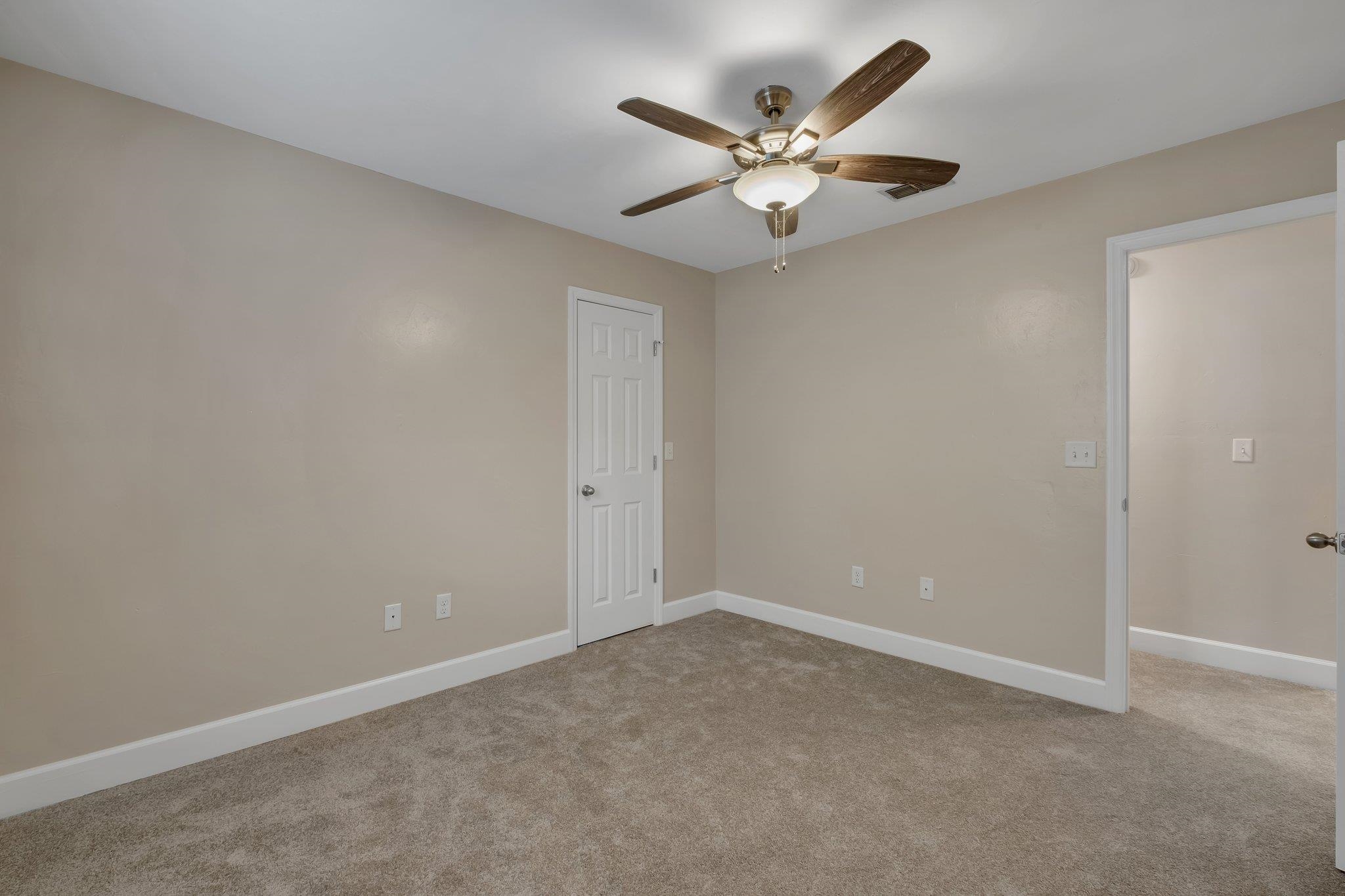 2552 Centerville Court Unit: 9