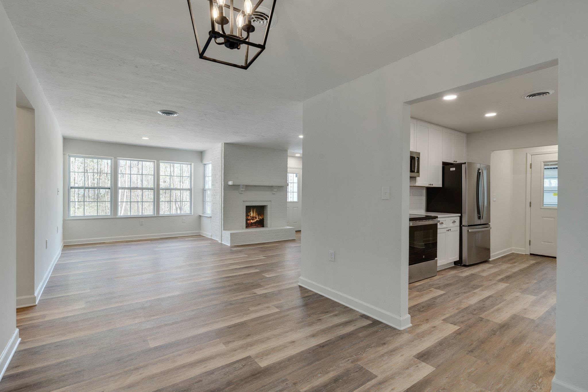 1395 Jeffrey Road