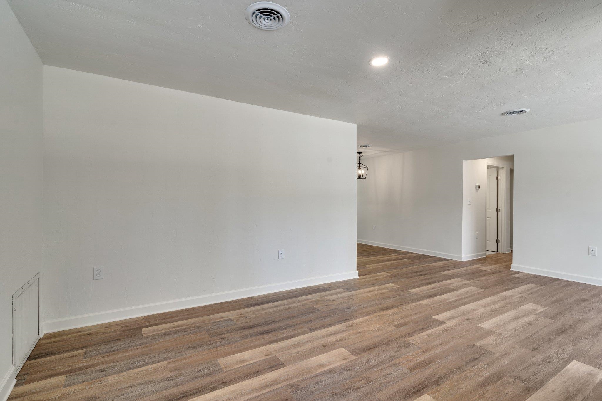 1395 Jeffrey Road