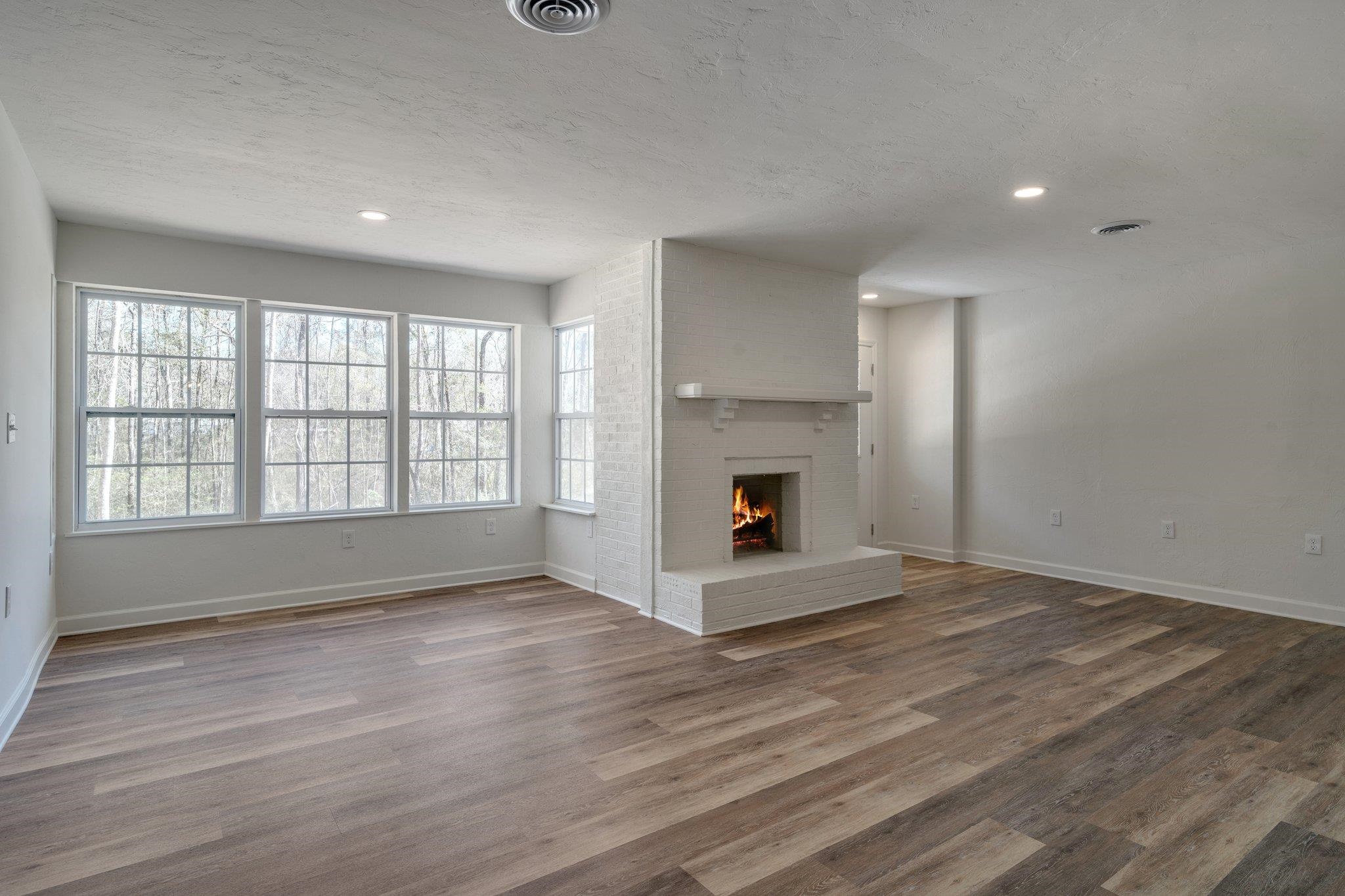 1395 Jeffrey Road