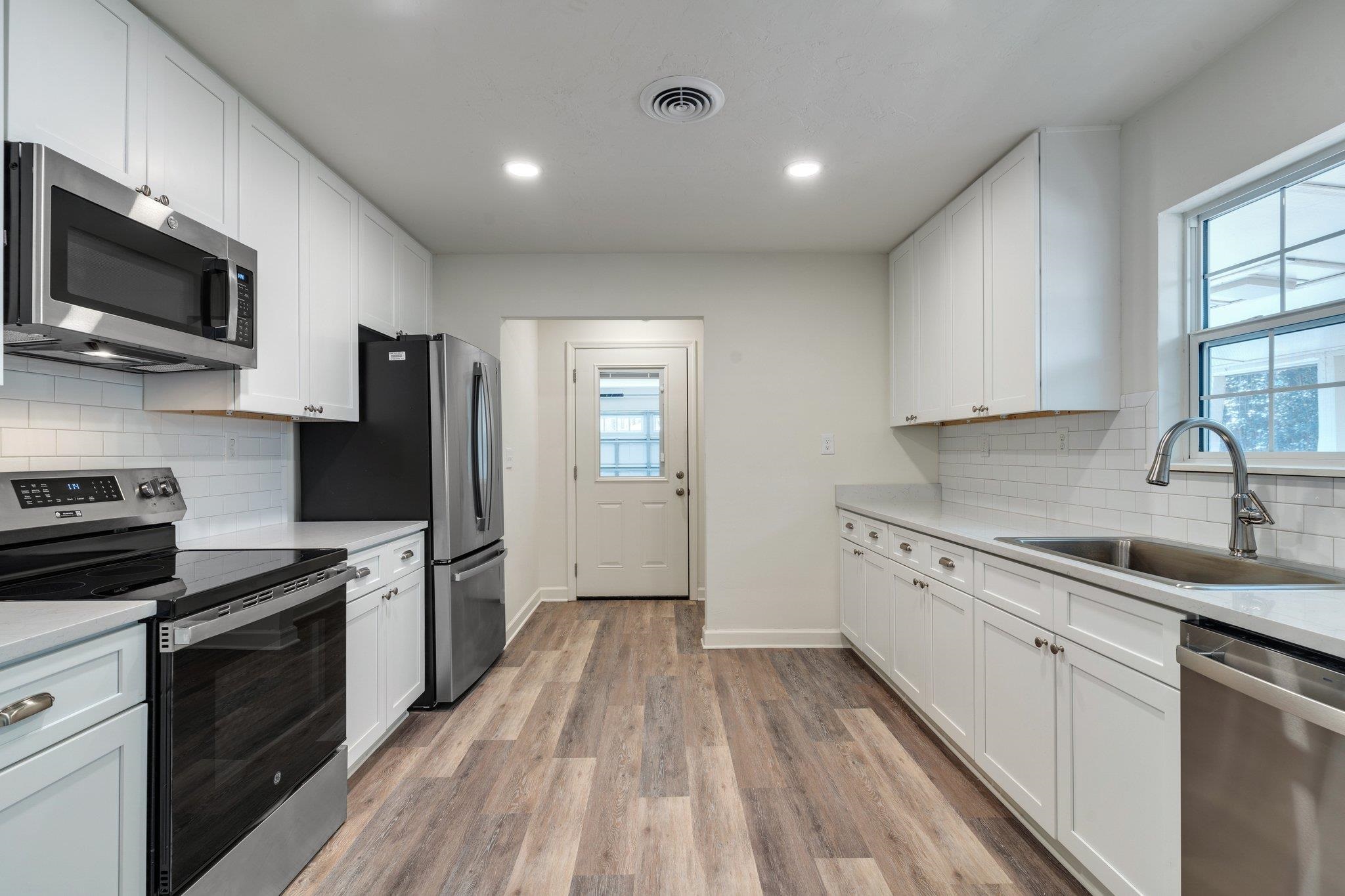 1395 Jeffrey Road