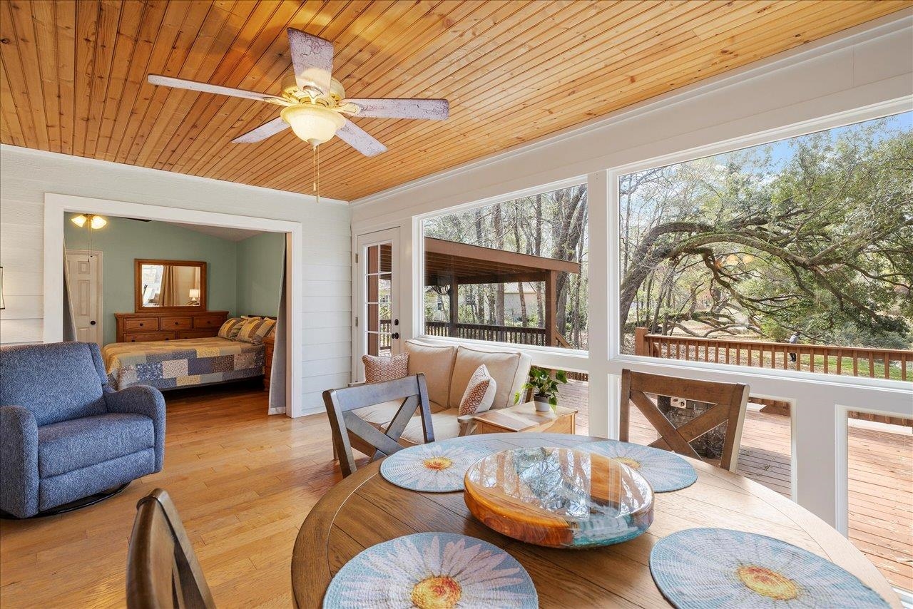 2575 YARMOUTH Lane