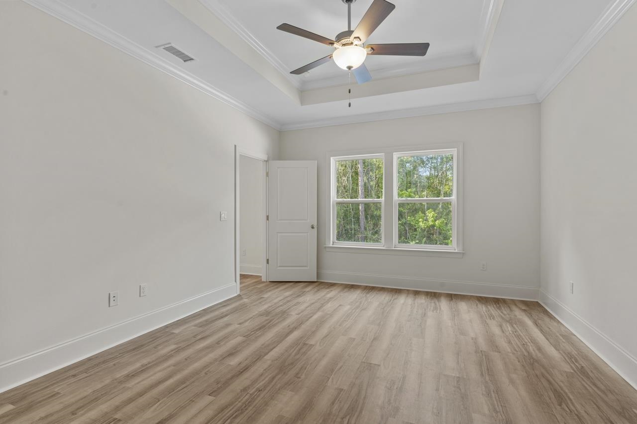 10 Spruce Circle