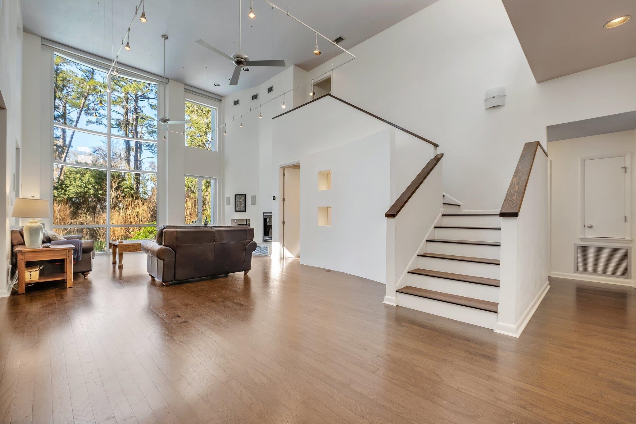 6096 Miller Landing Cove