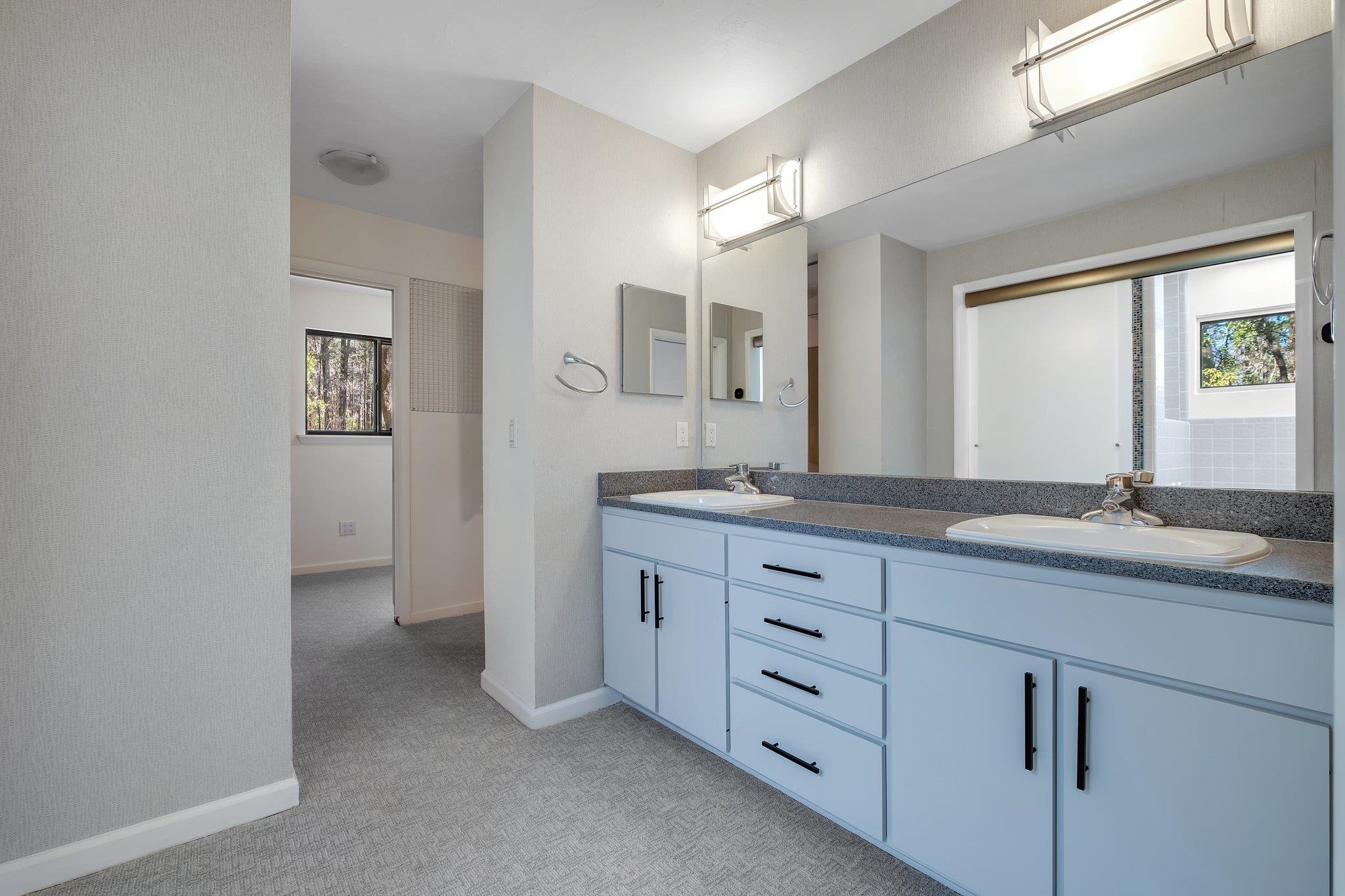6096 Miller Landing Cove