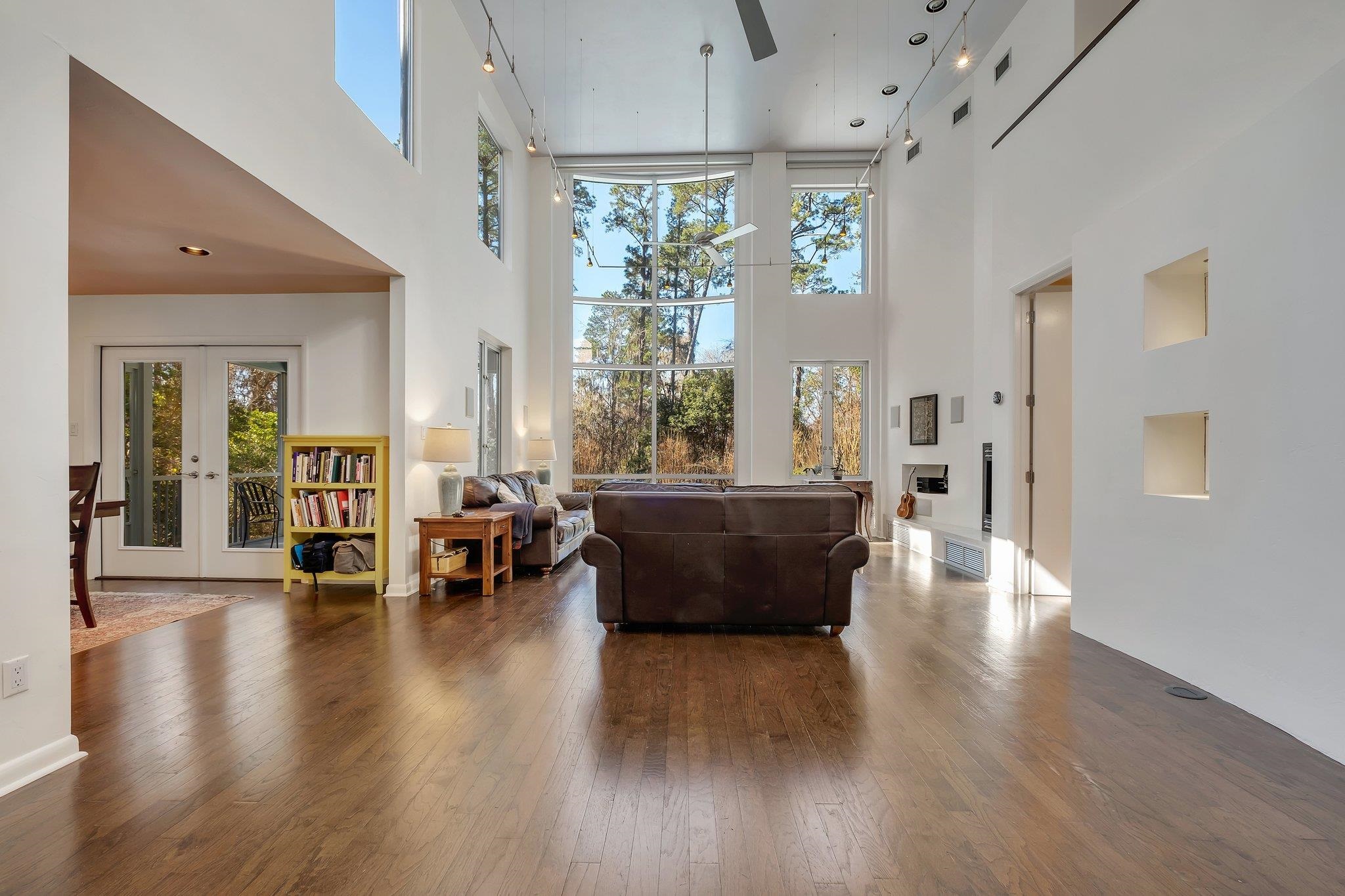 6096 Miller Landing Cove