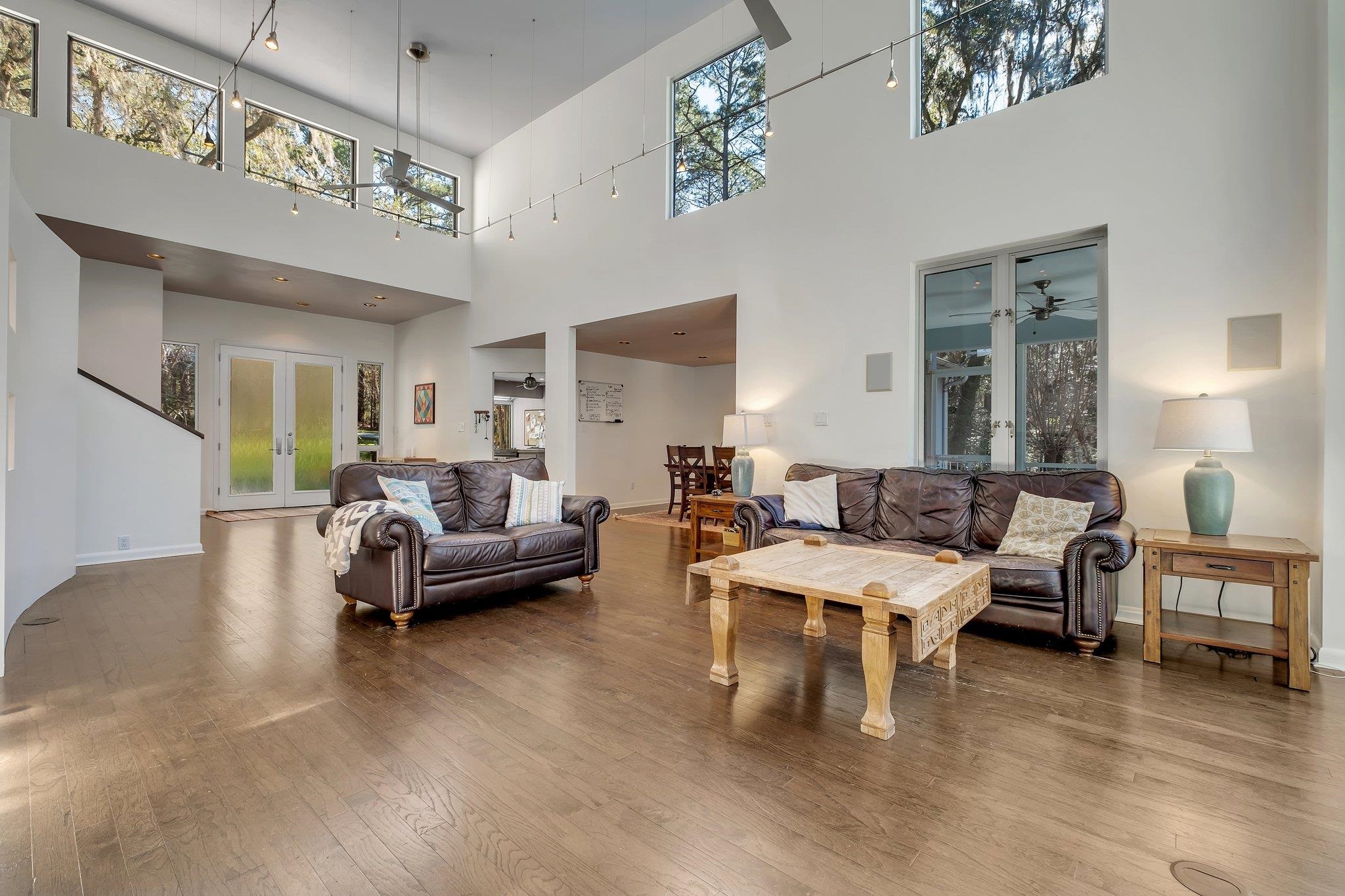 6096 Miller Landing Cove