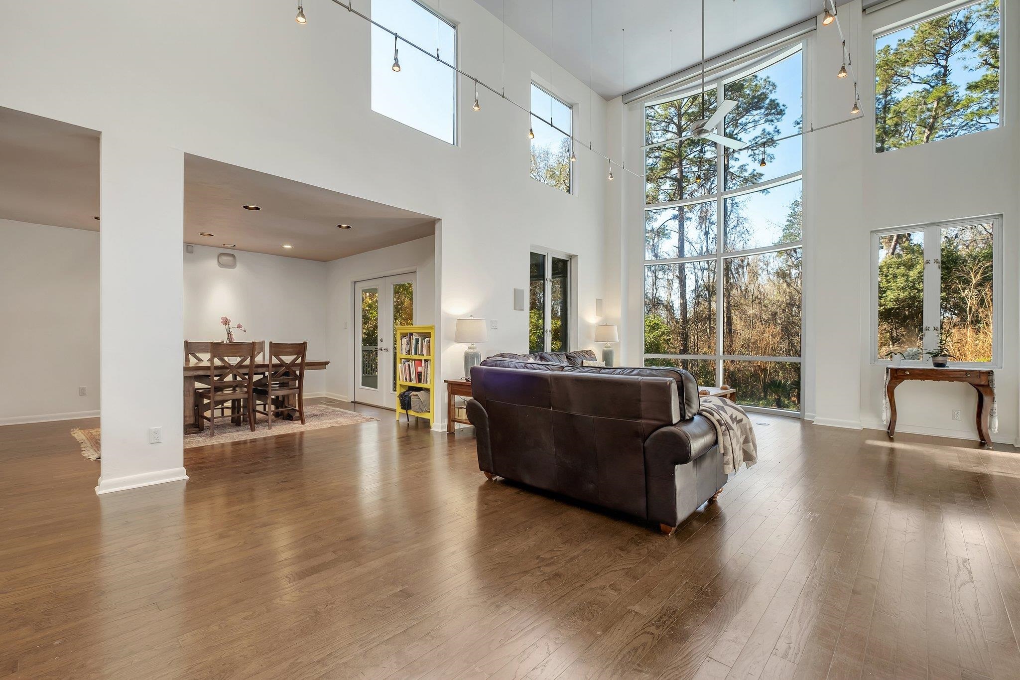6096 Miller Landing Cove