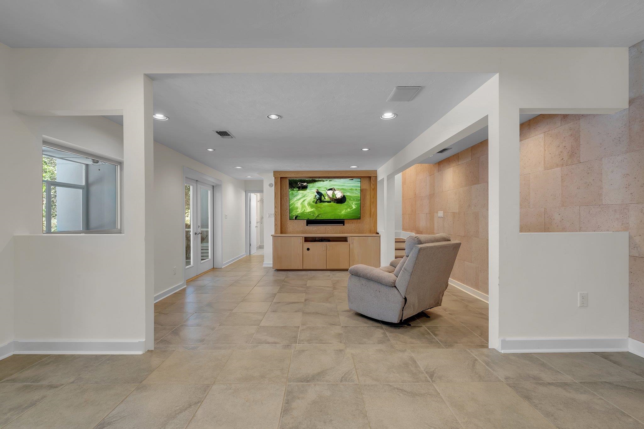 6096 Miller Landing Cove