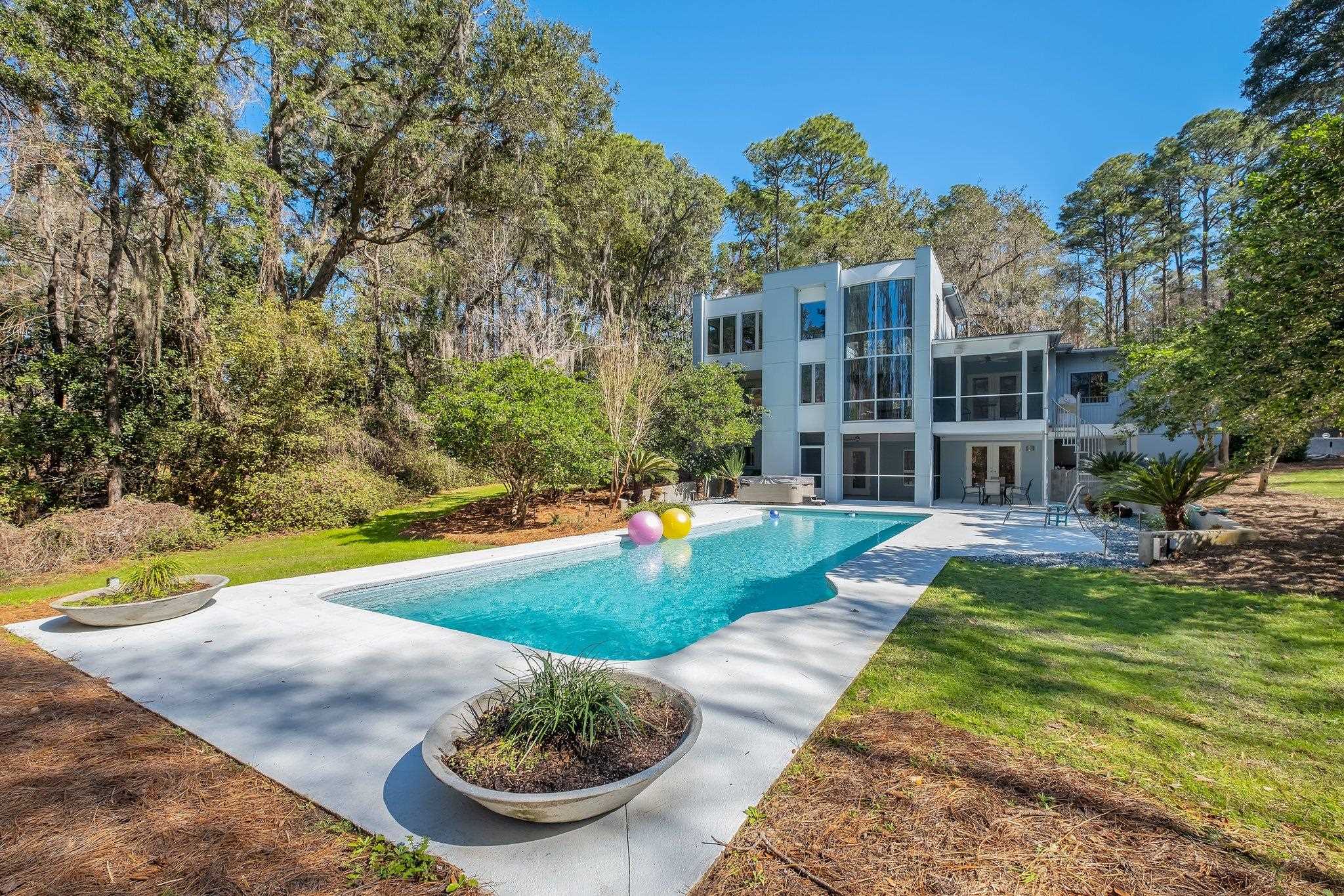 6096 Miller Landing Cove
