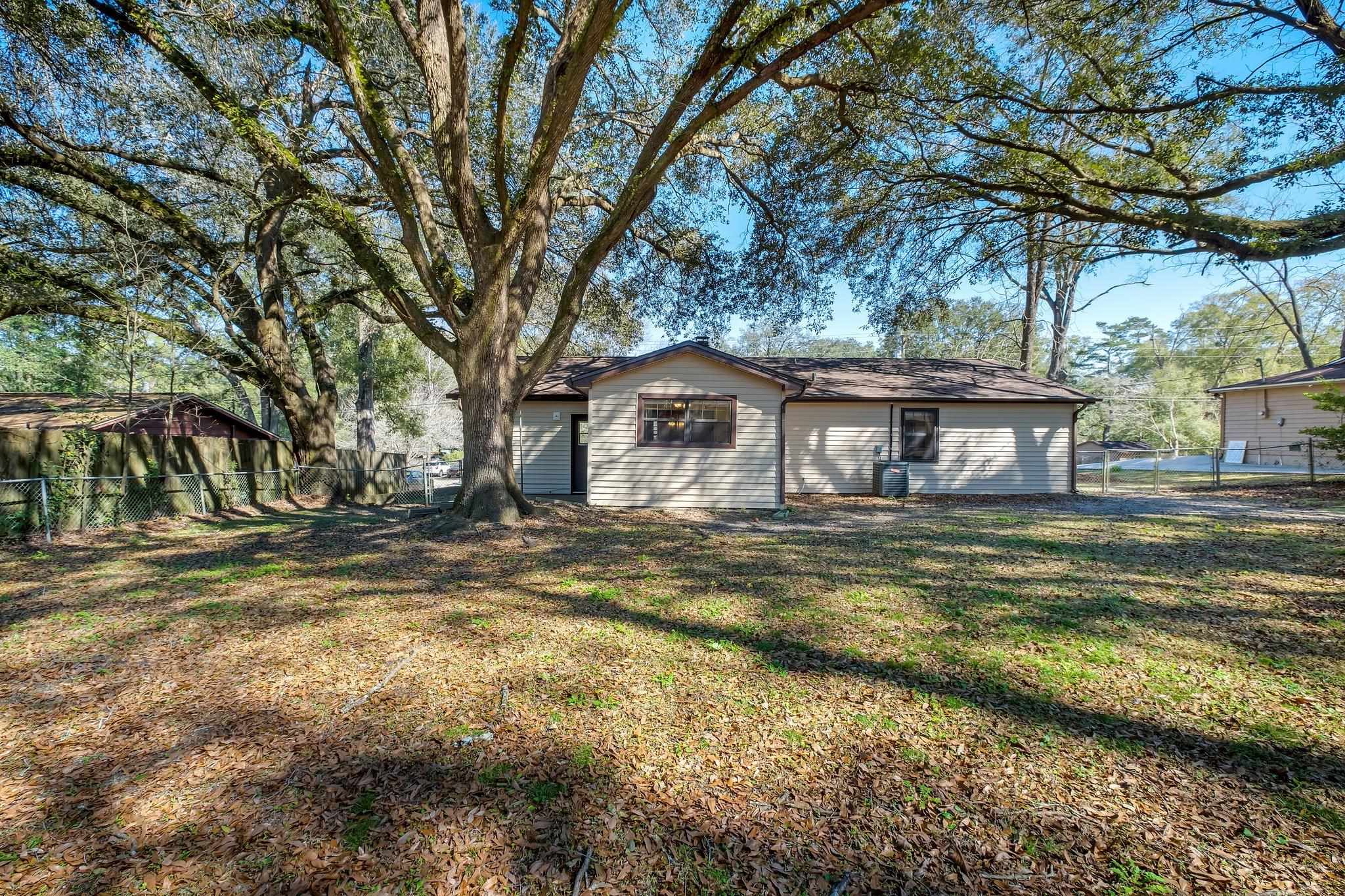 6124 Tall Pine Drive