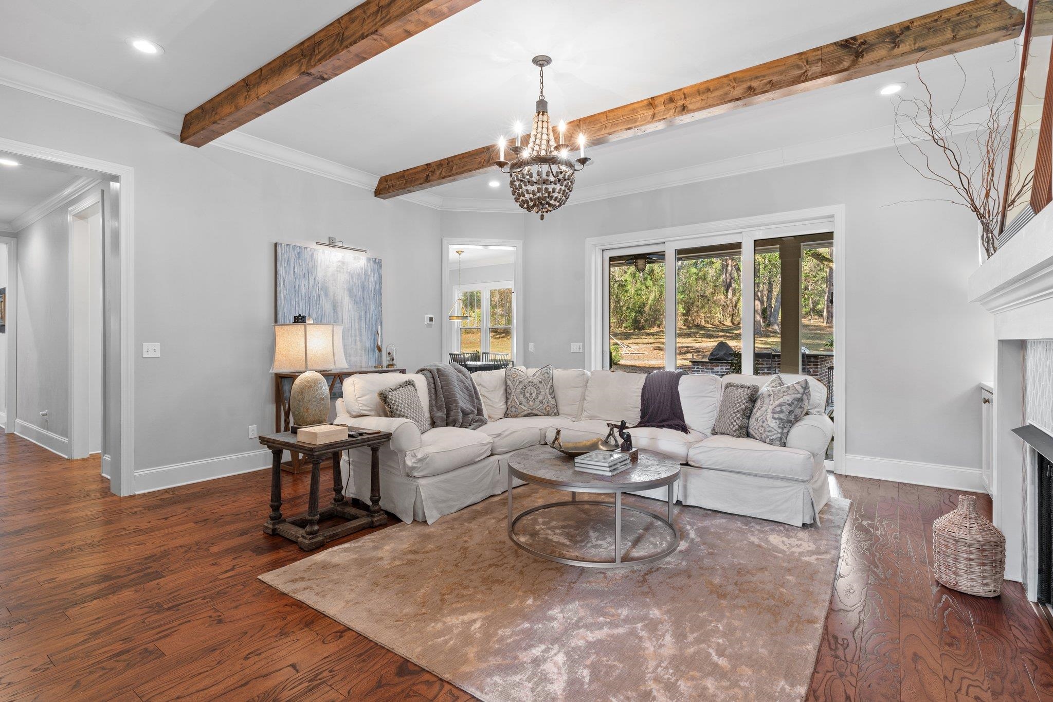 6319 Bird Dog Point