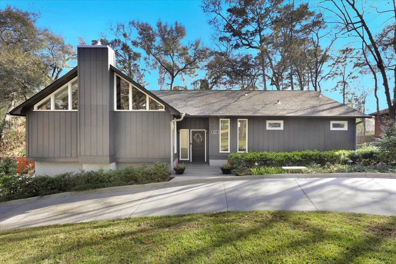 2221 Limerick Drive
