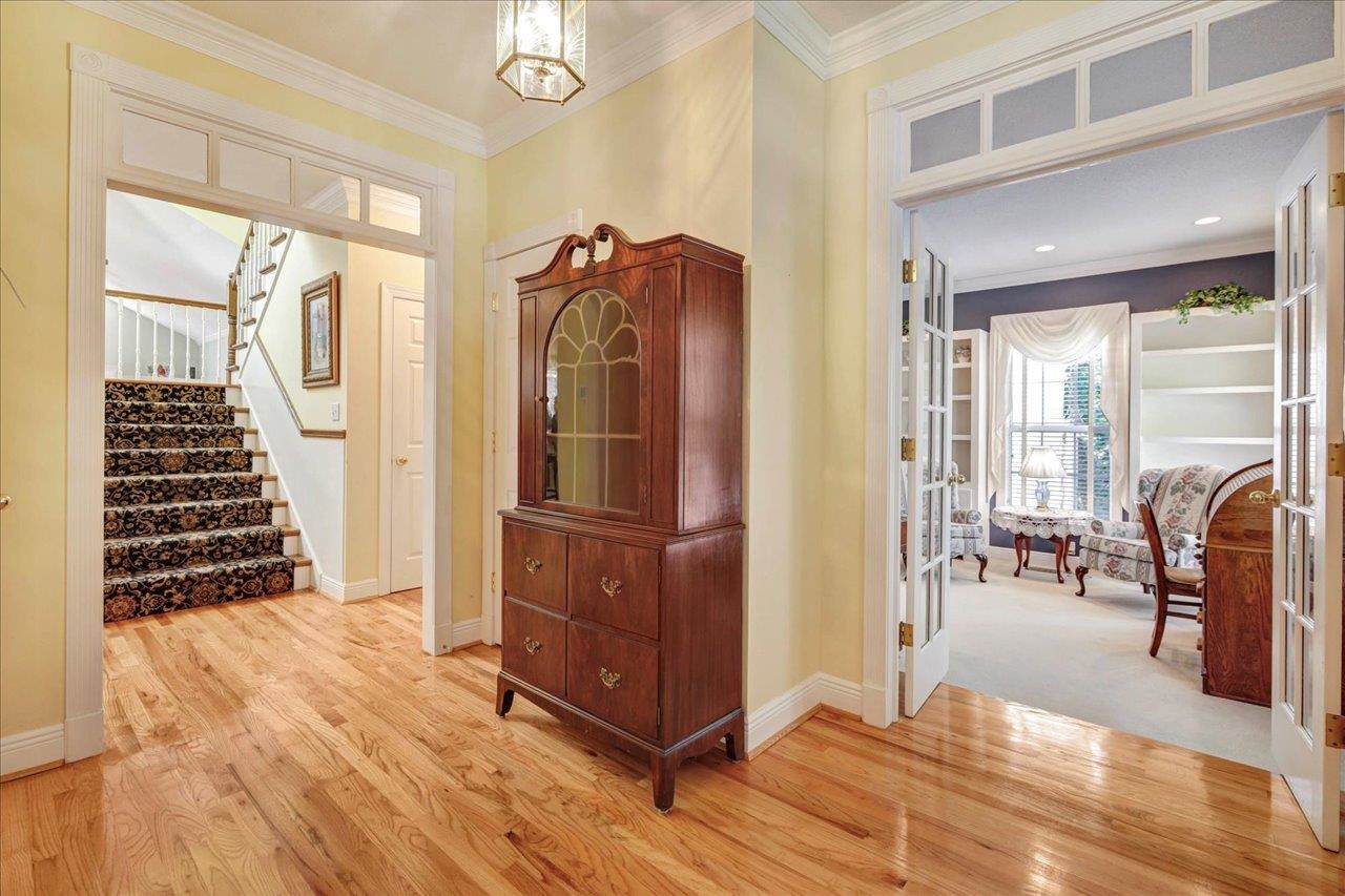 3313 Dartmoor Drive