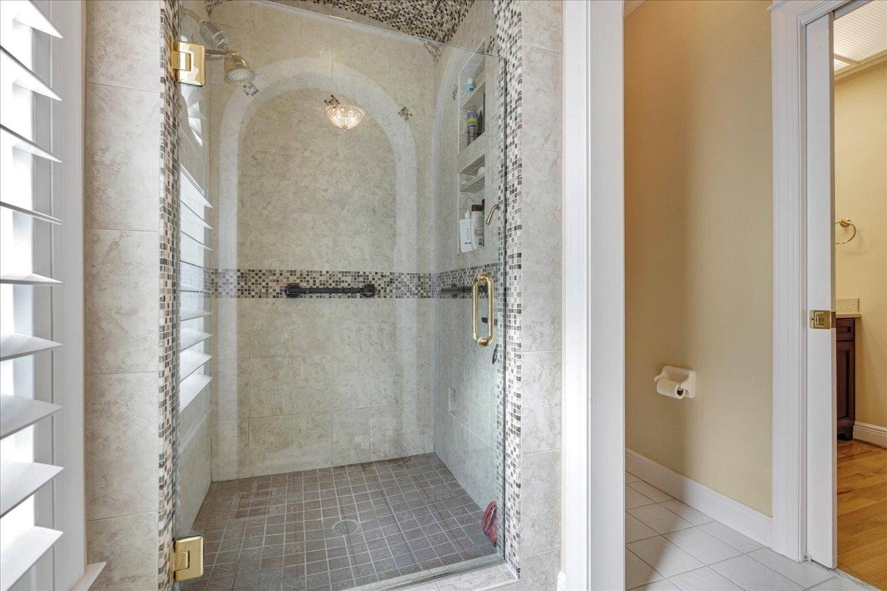 3313 Dartmoor Drive