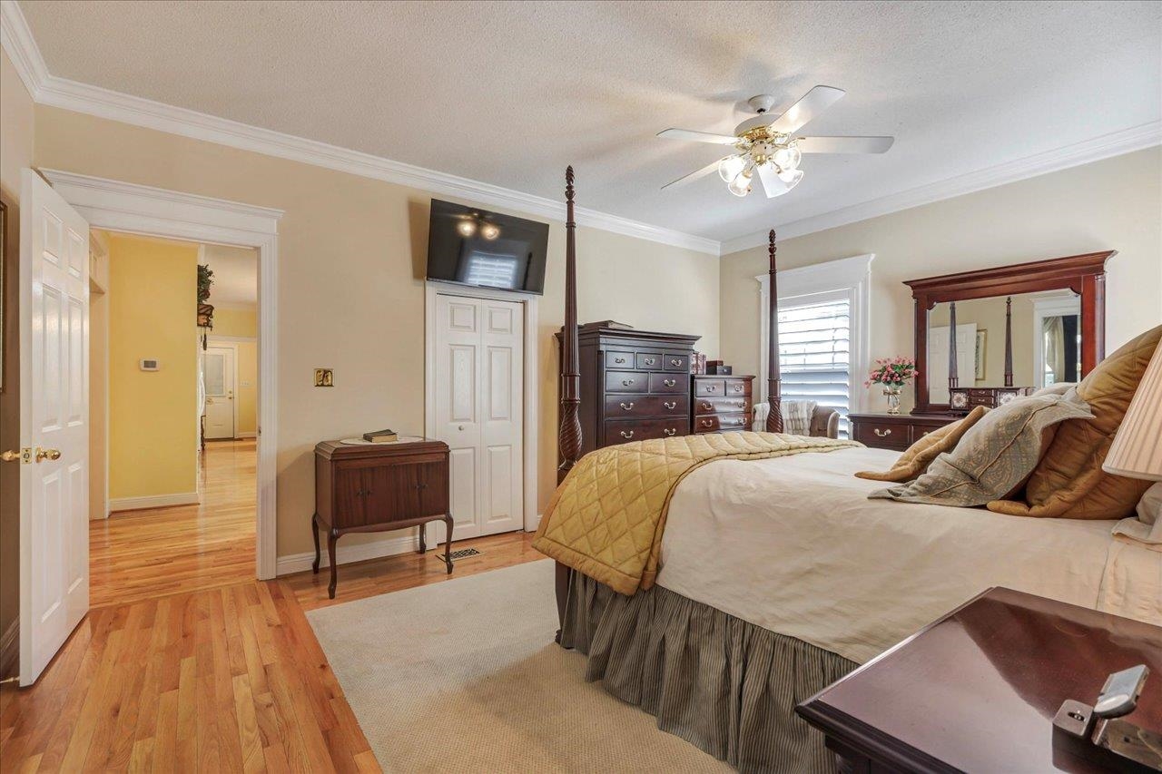 3313 Dartmoor Drive