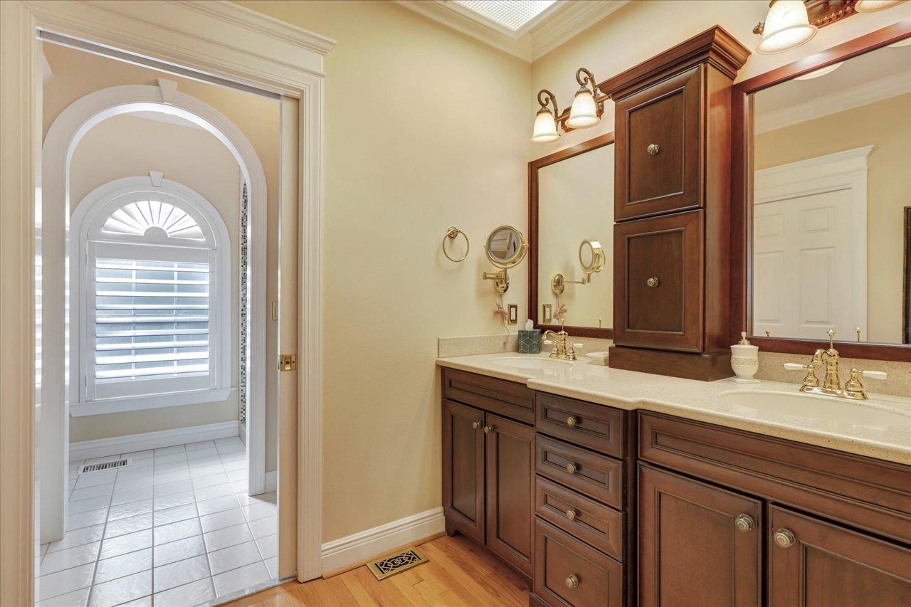 3313 Dartmoor Drive