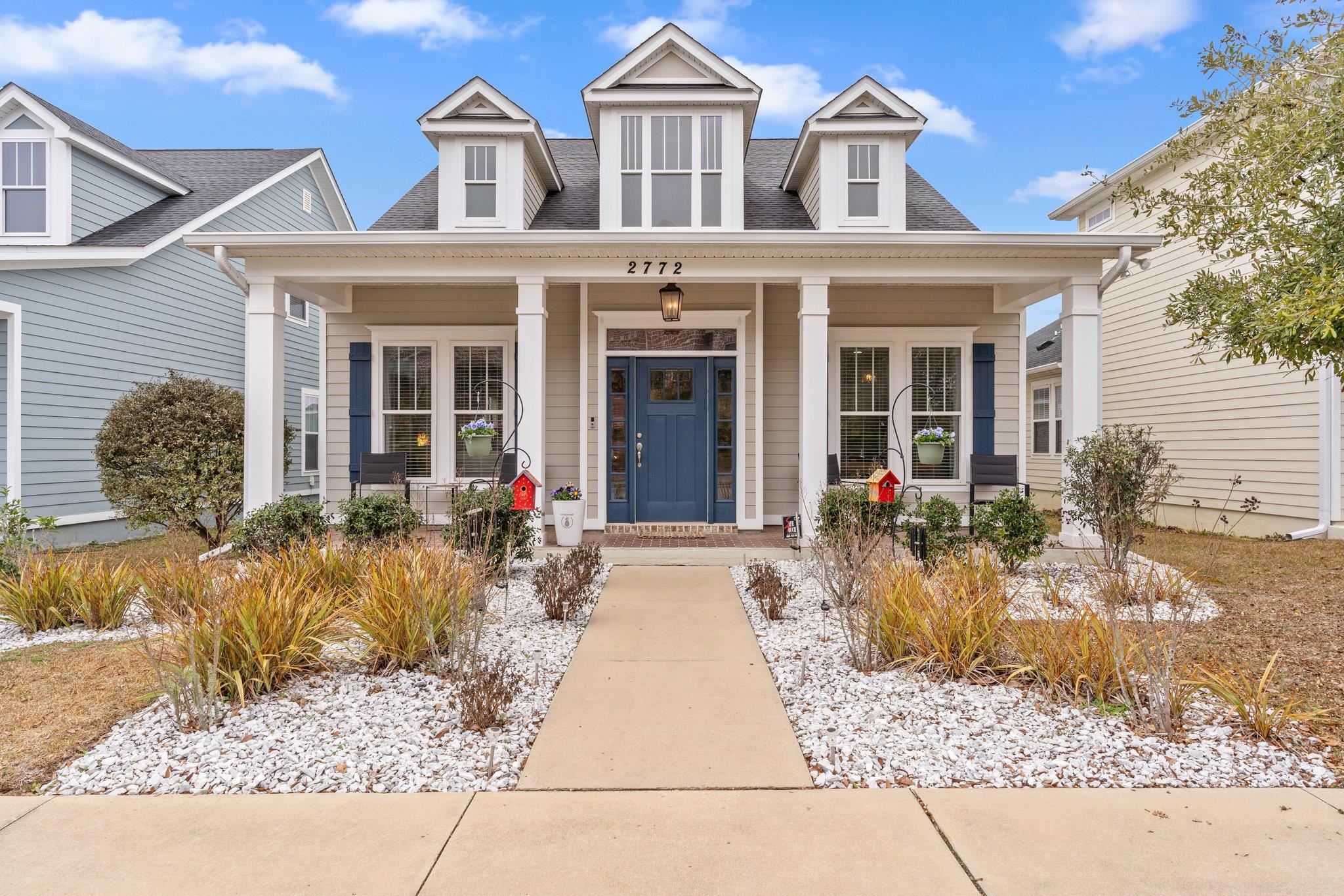 2772 Crestline Road