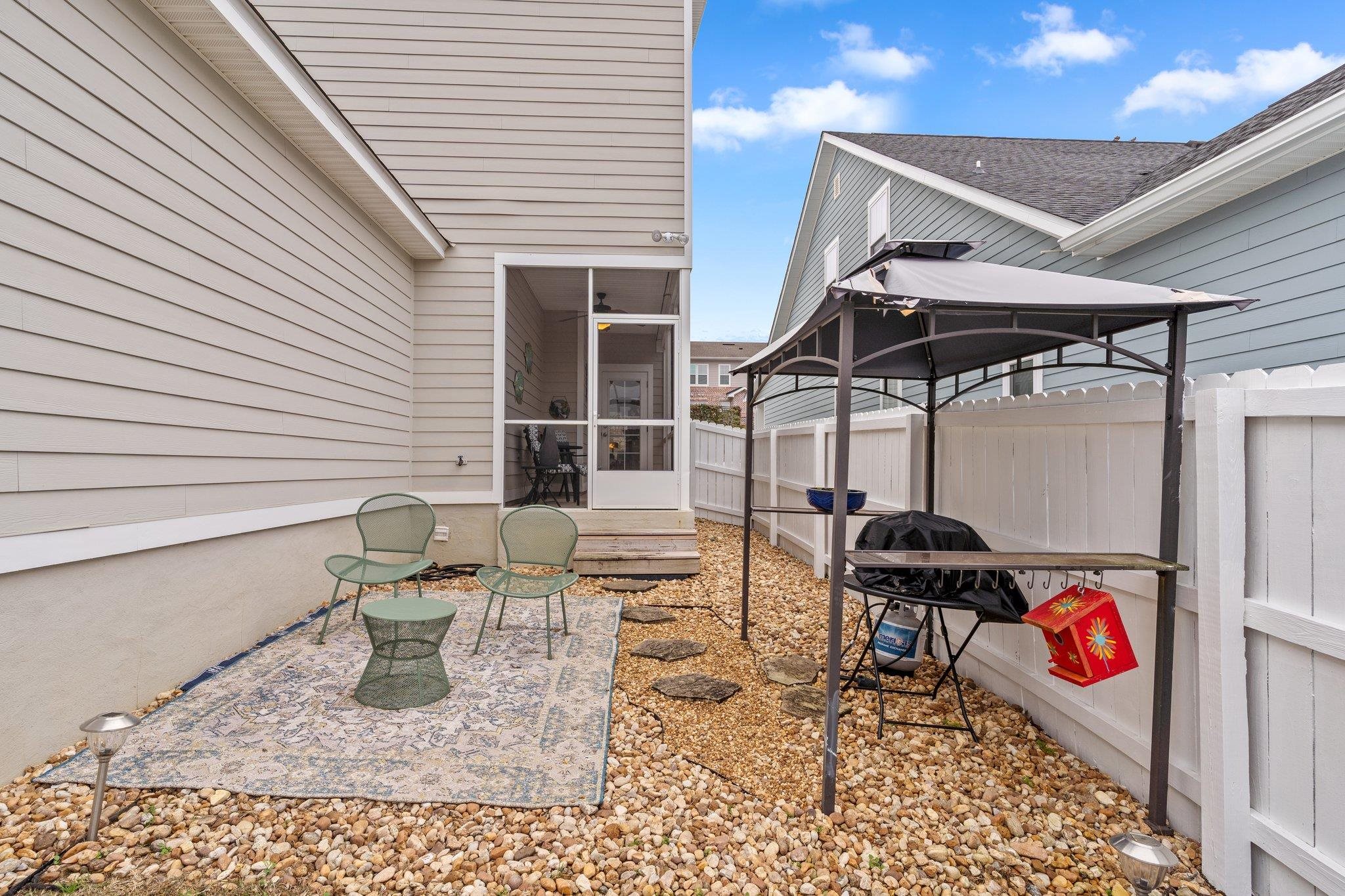 2772 Crestline Road