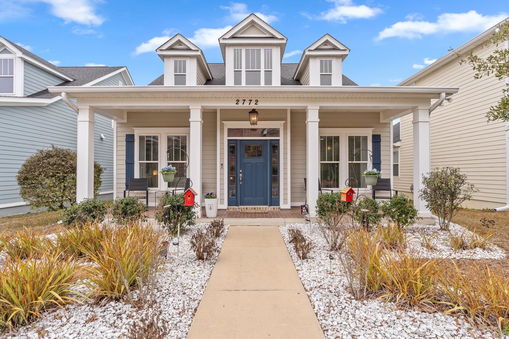 2772 Crestline Road