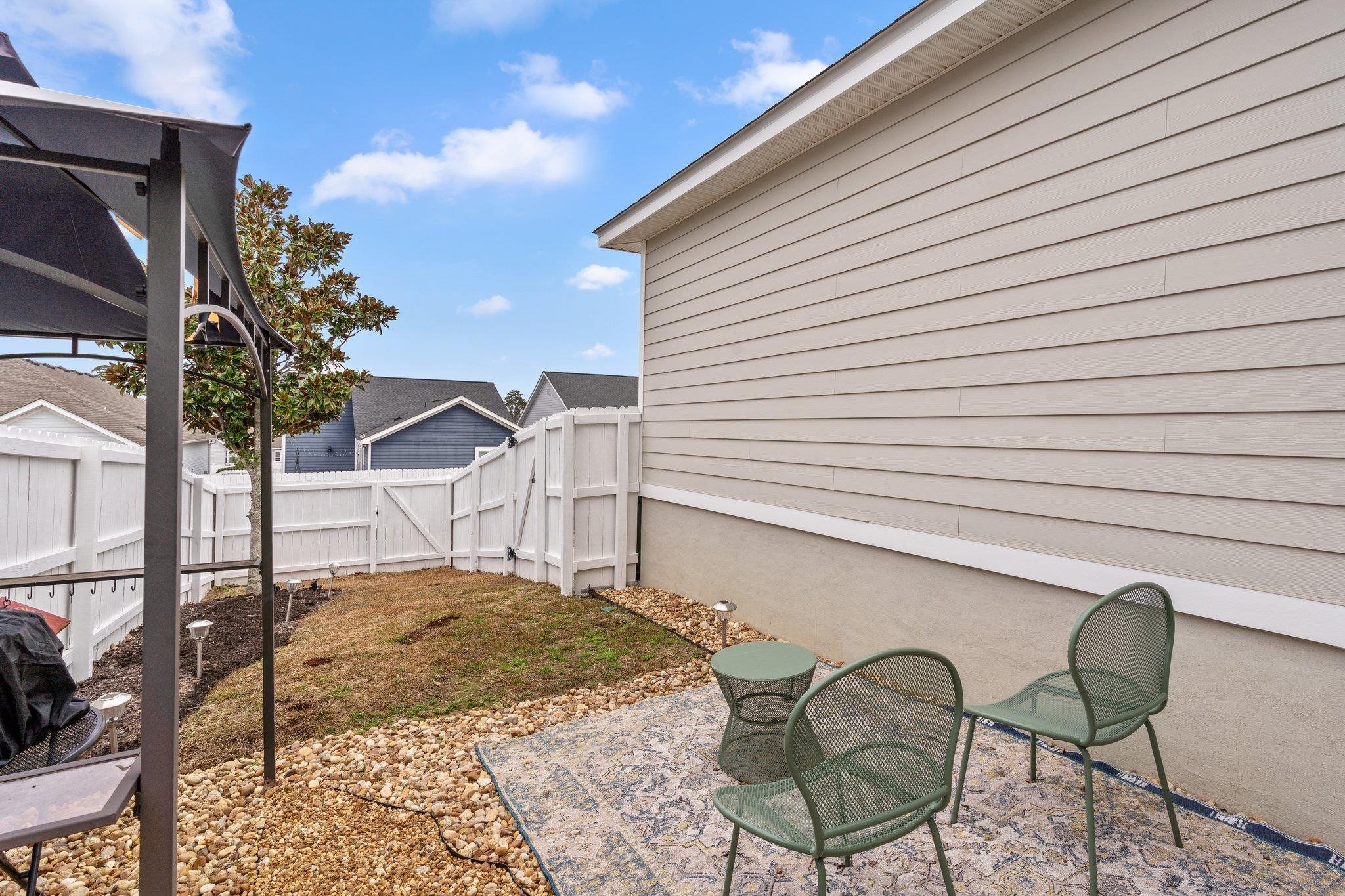 2772 Crestline Road
