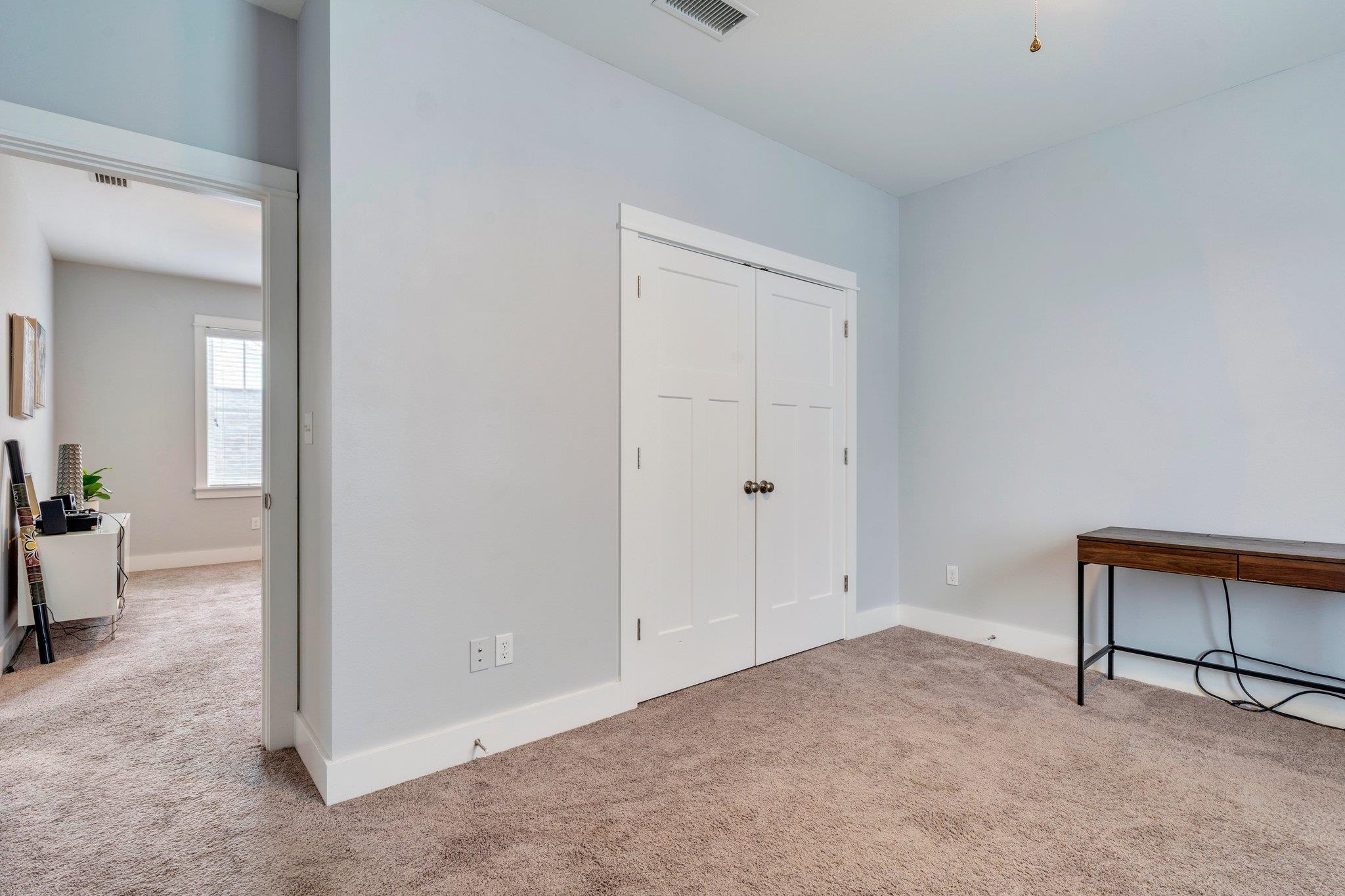 2772 Crestline Road