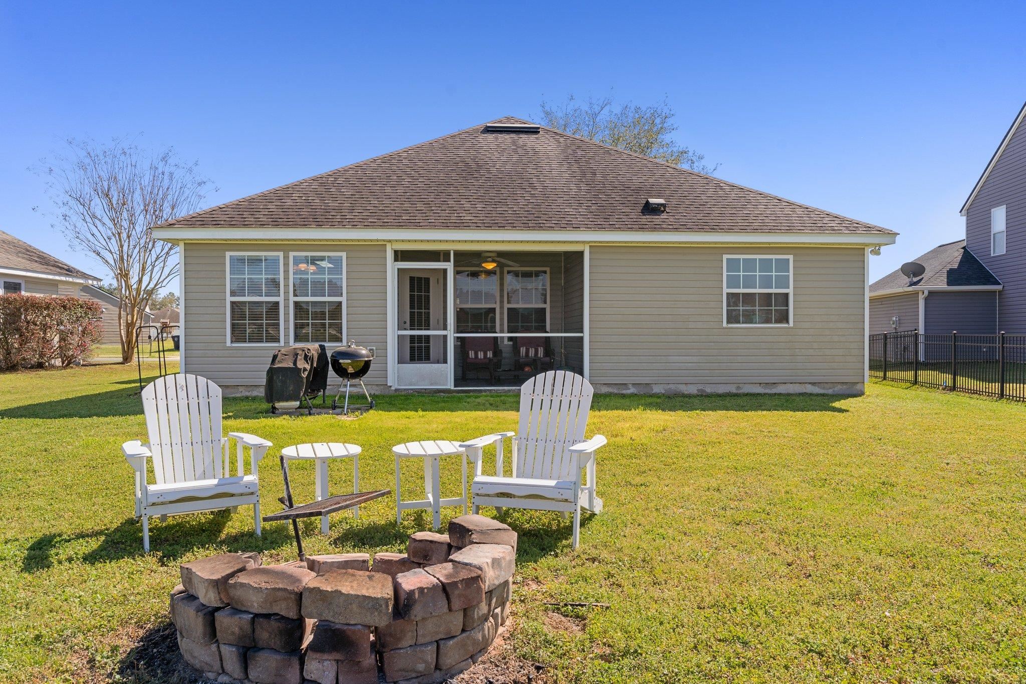 4449 Rivers Landing Drive