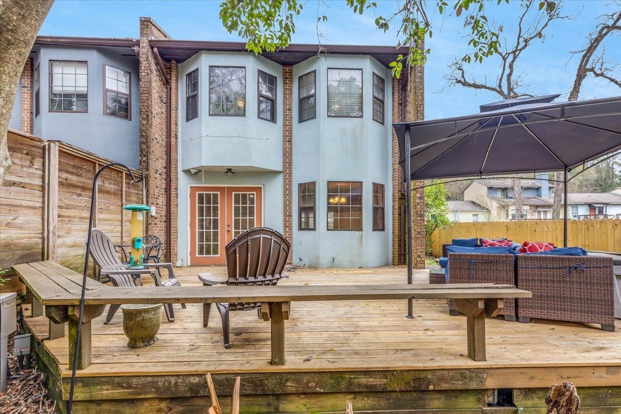 203 W 4Th Avenue
