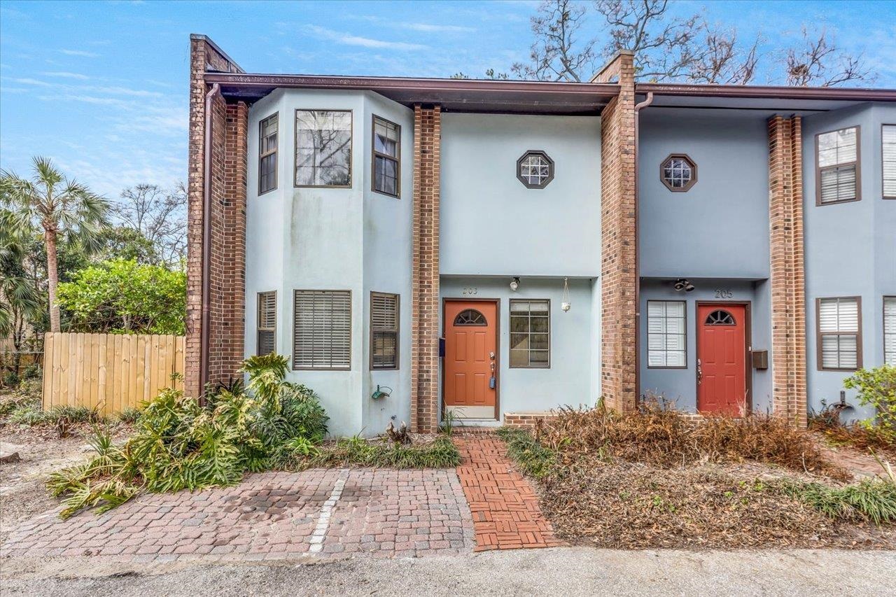 203 W 4Th Avenue