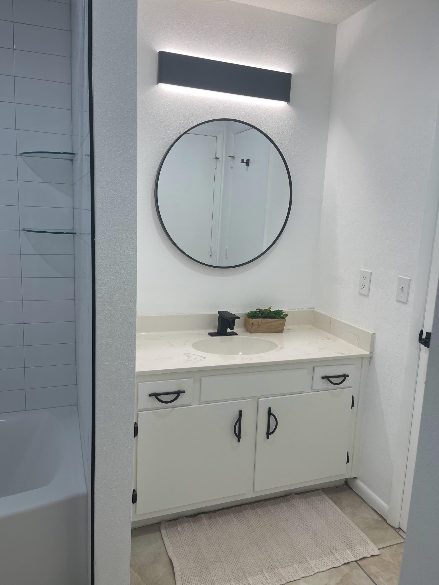148 SE Villas Court Unit: B