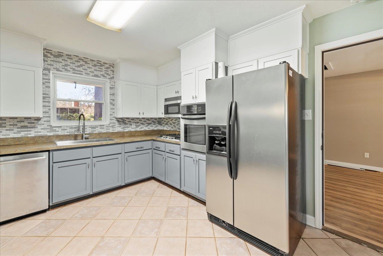 1128 WINIFRED Drive