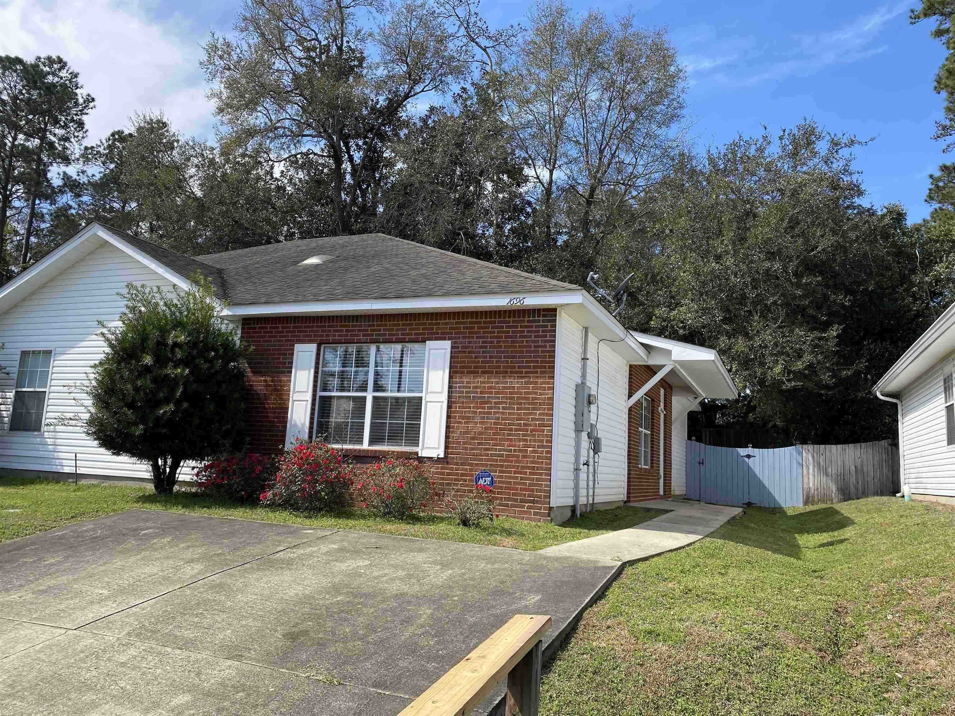 1696 Corey Wood Circle