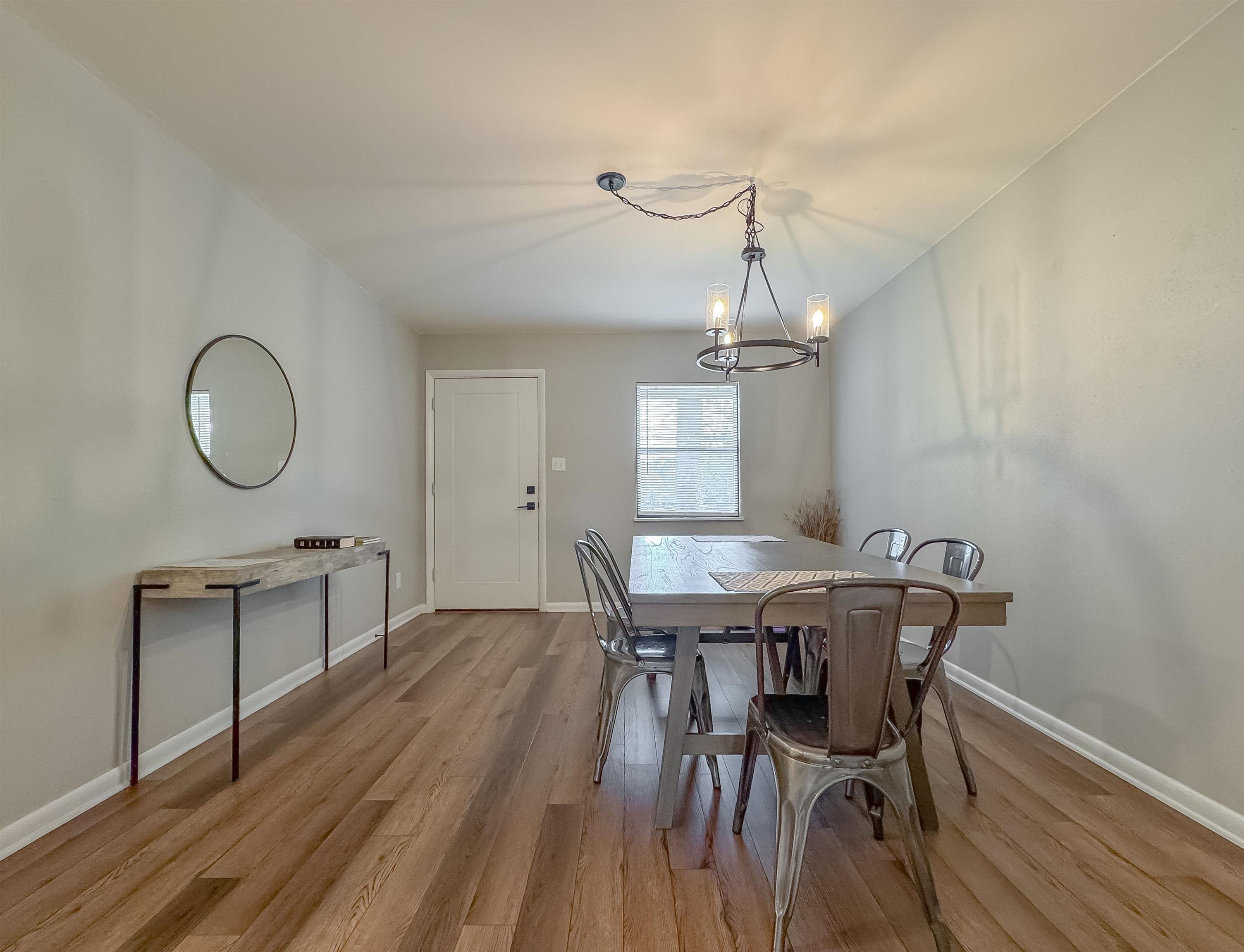 2502 Tupelo Terrace